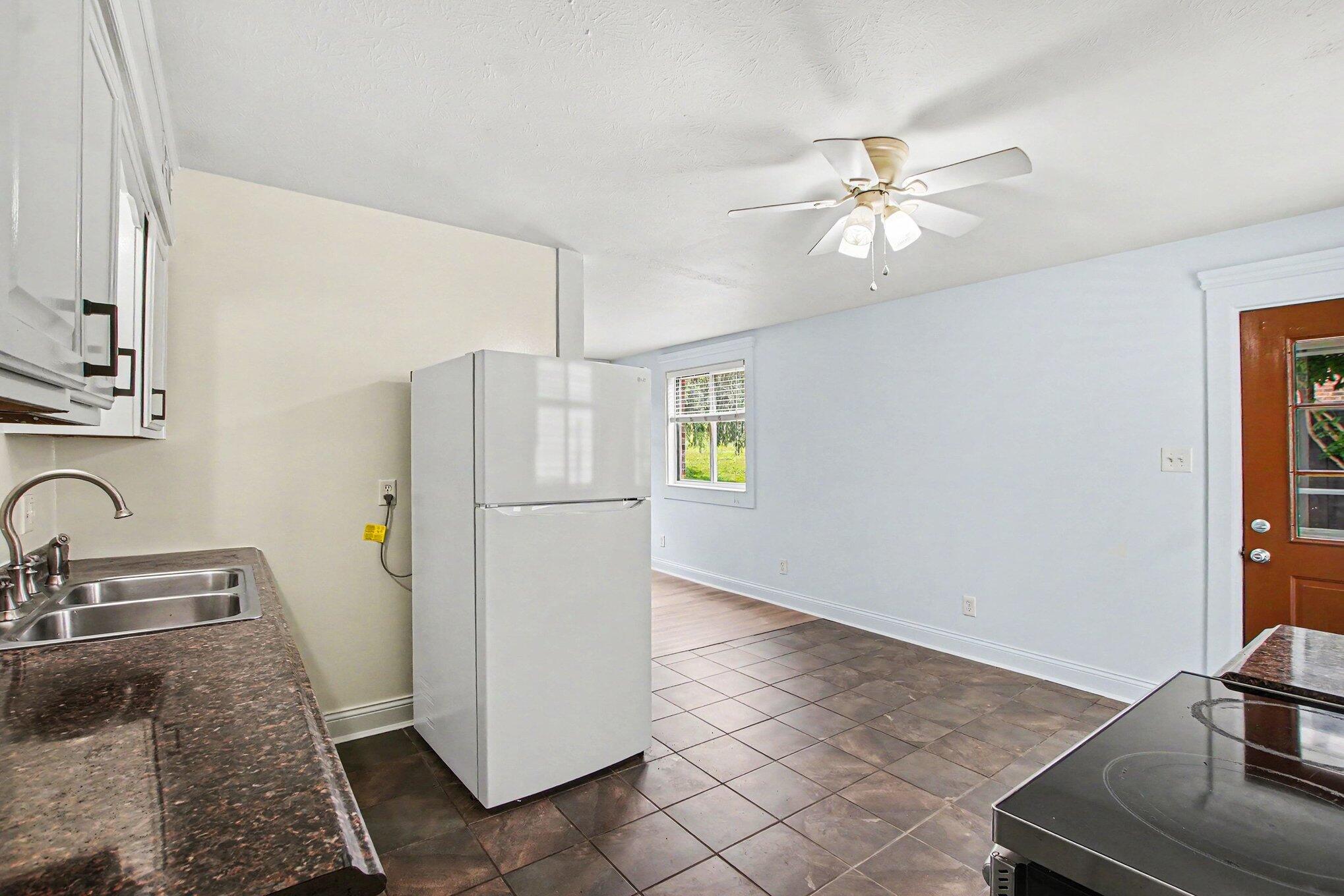 113 4th Avenue, 9-111 Property Photo 15