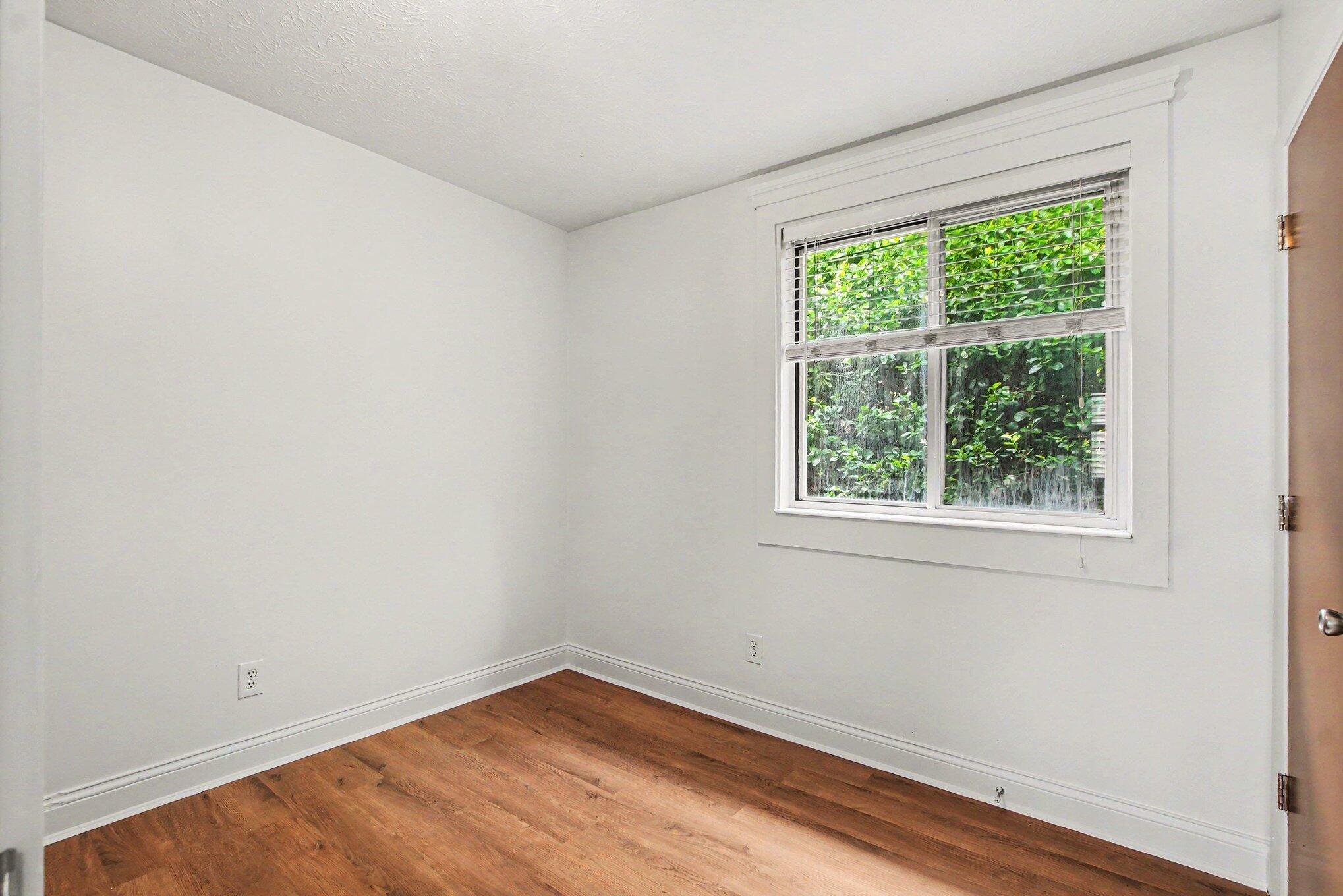 113 4th Avenue, 9-111 Property Photo 18