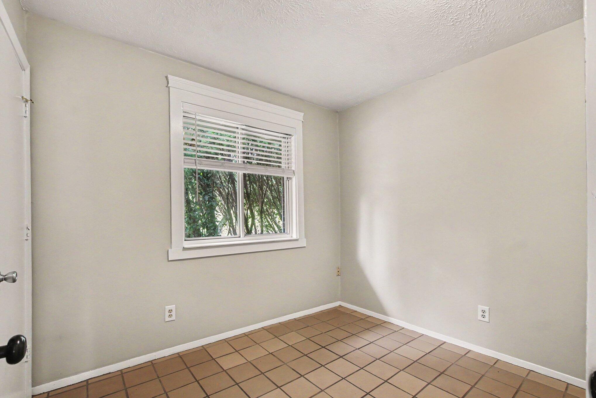 113 4th Avenue, 9-111 Property Photo 28