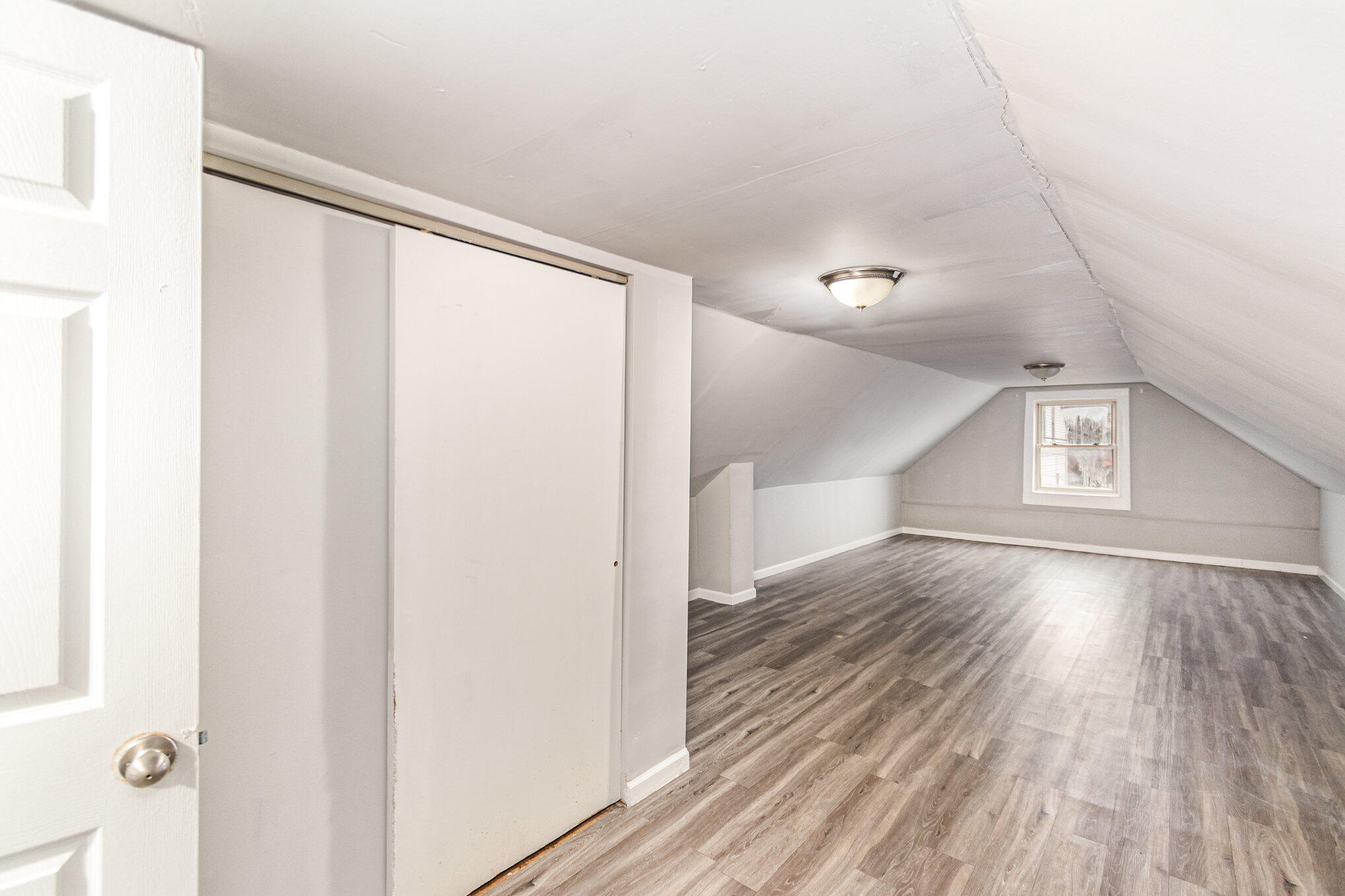 921 Worth Street Property Photo 16