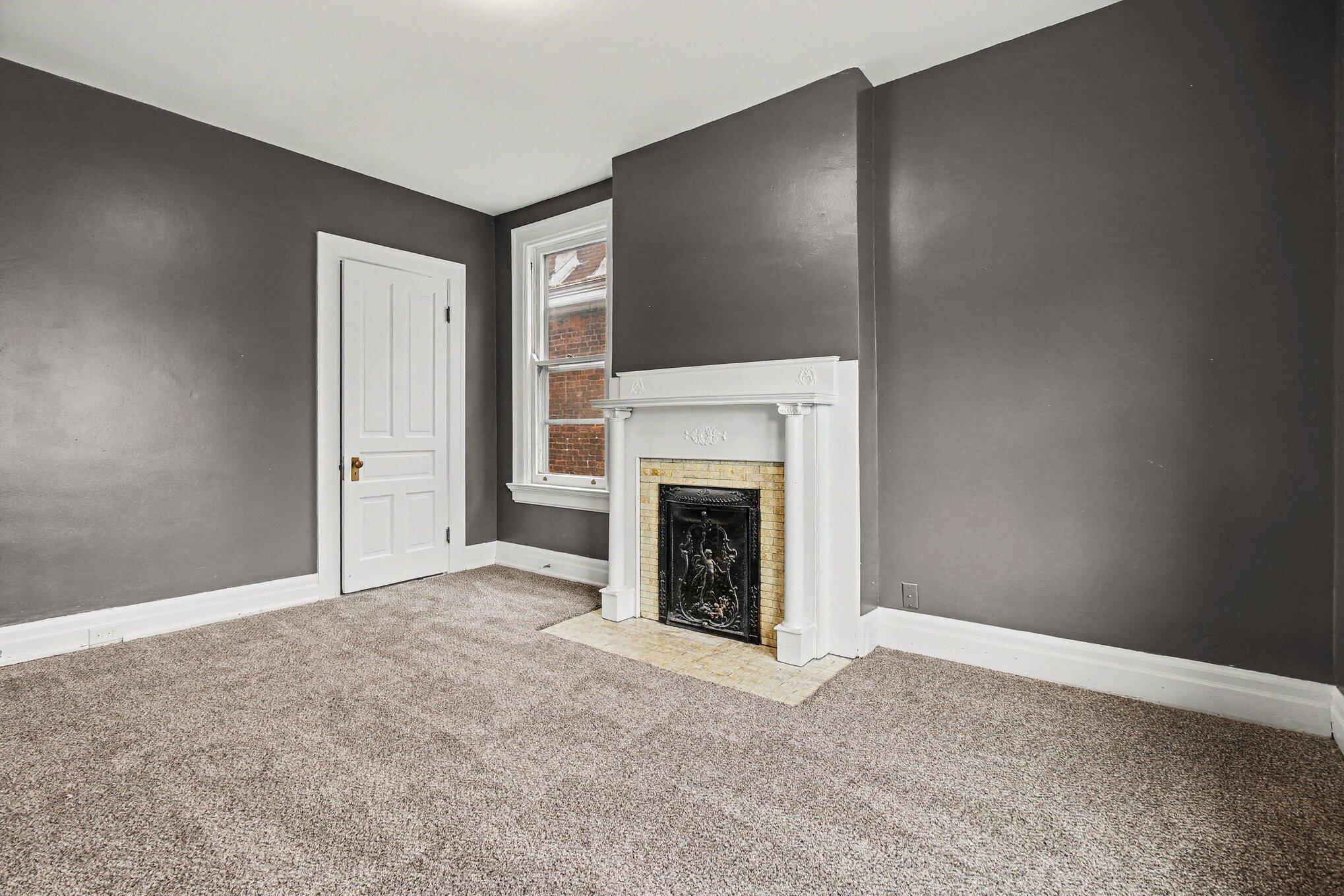 122 W 34th Street Property Photo 22