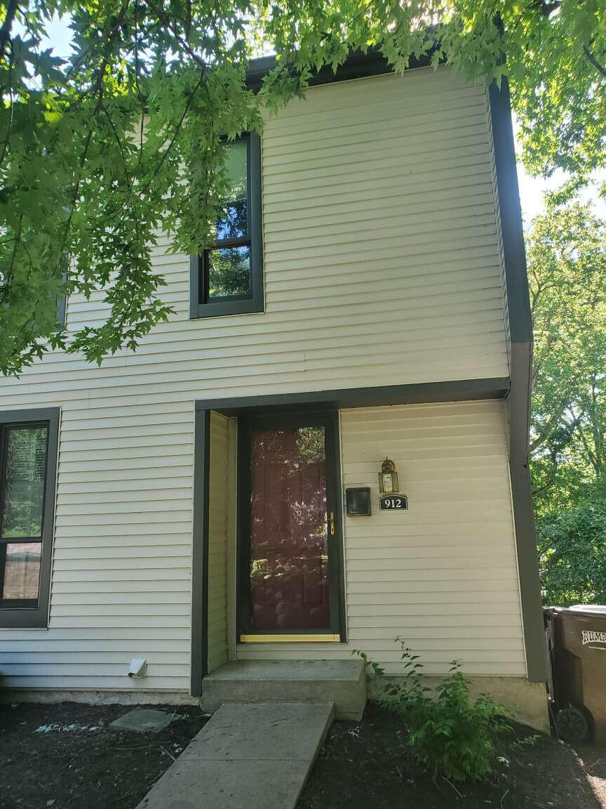 912 Ravine Drive Property Photo 2