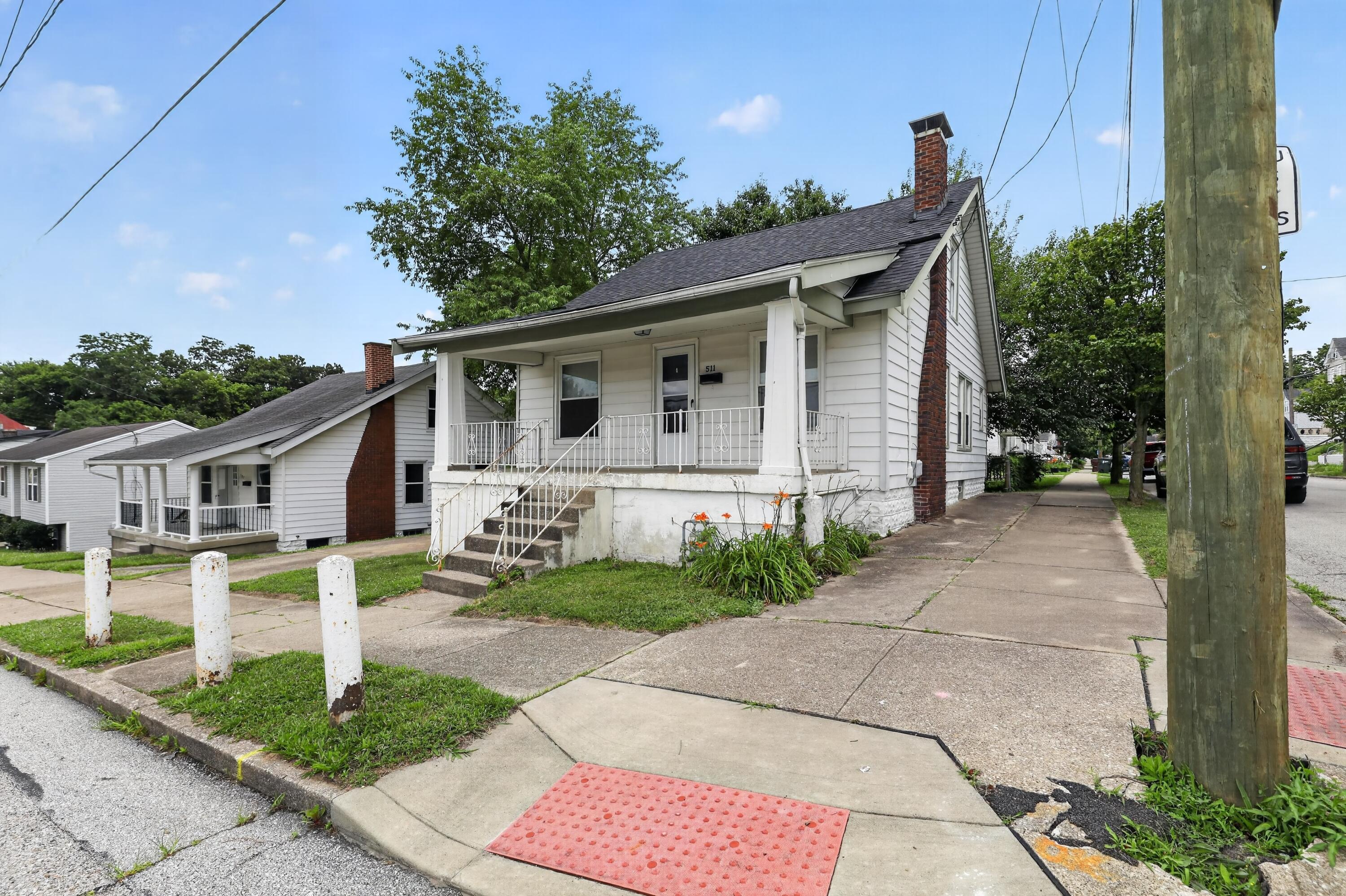 511 W 16th Street Property Photo 2