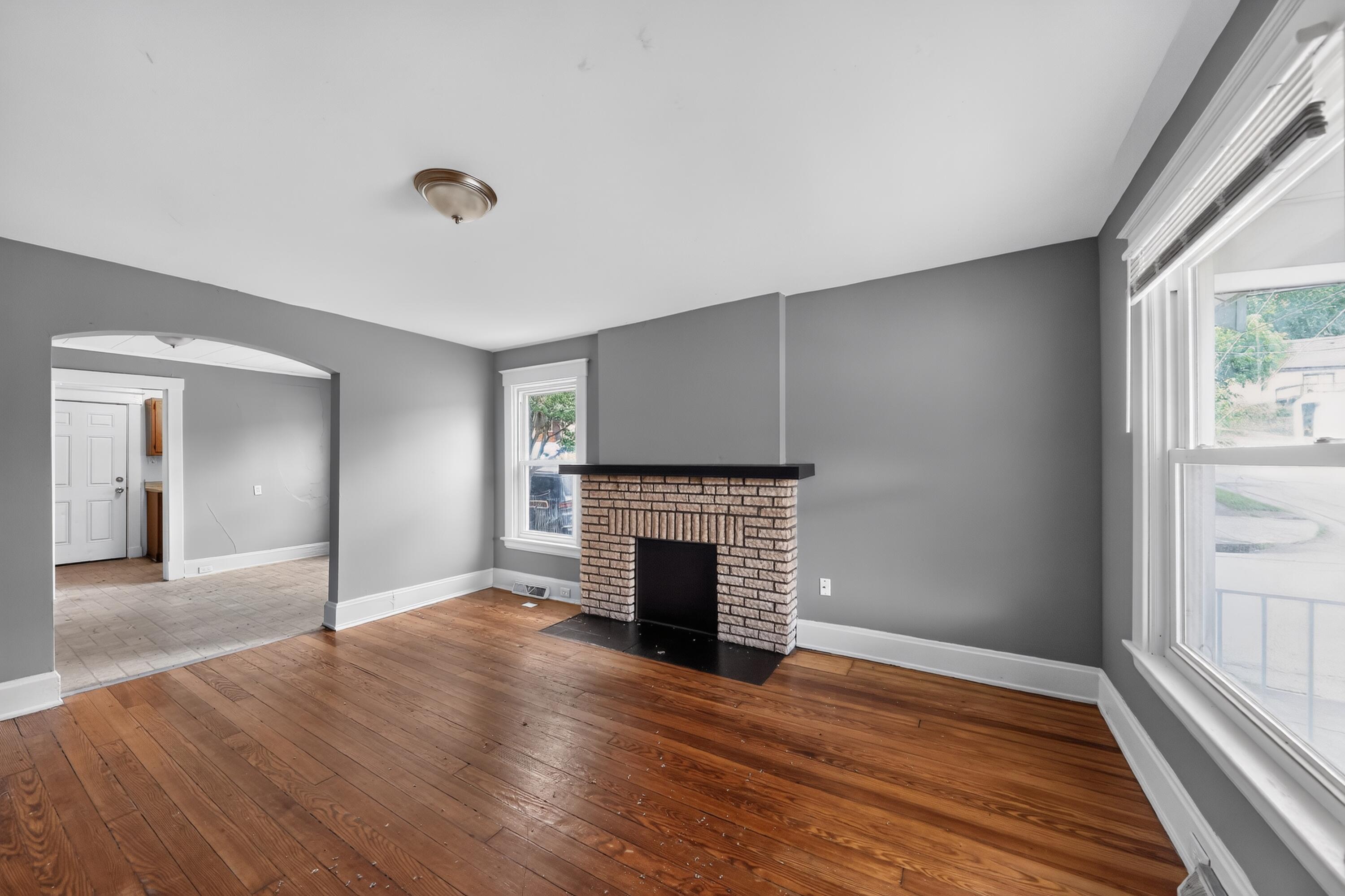 511 W 16th Street Property Photo 7