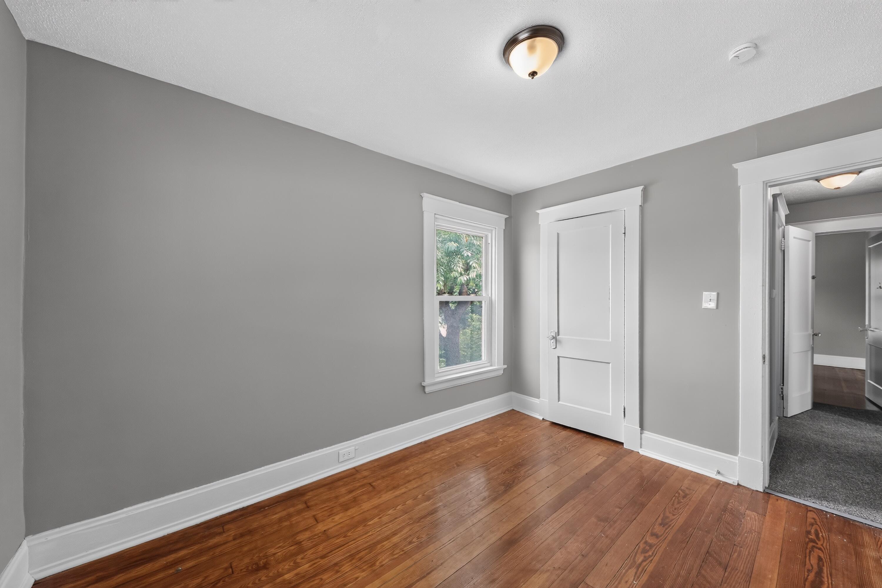 511 W 16th Street Property Photo 13