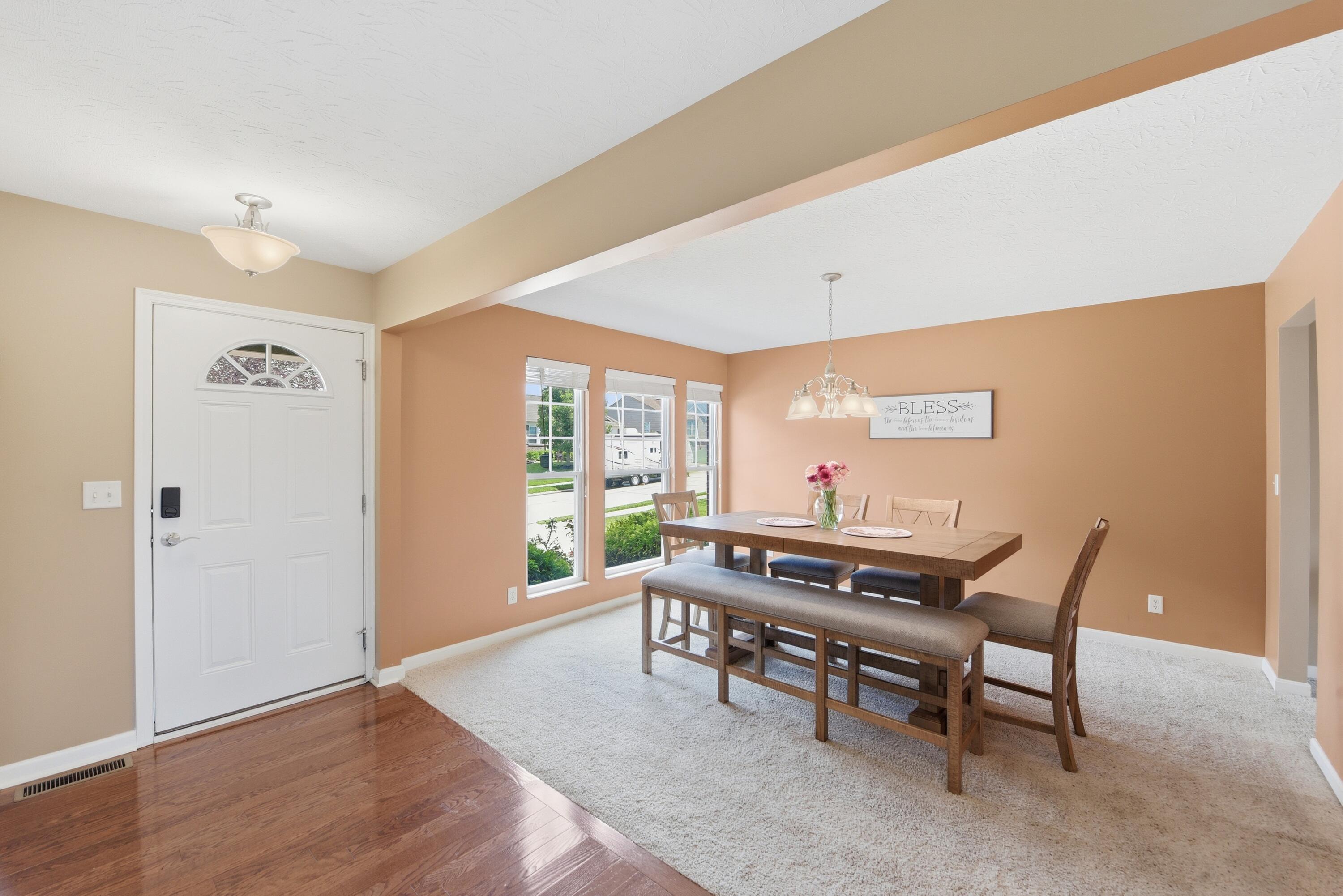 1233 Summerlake Drive Property Photo 4