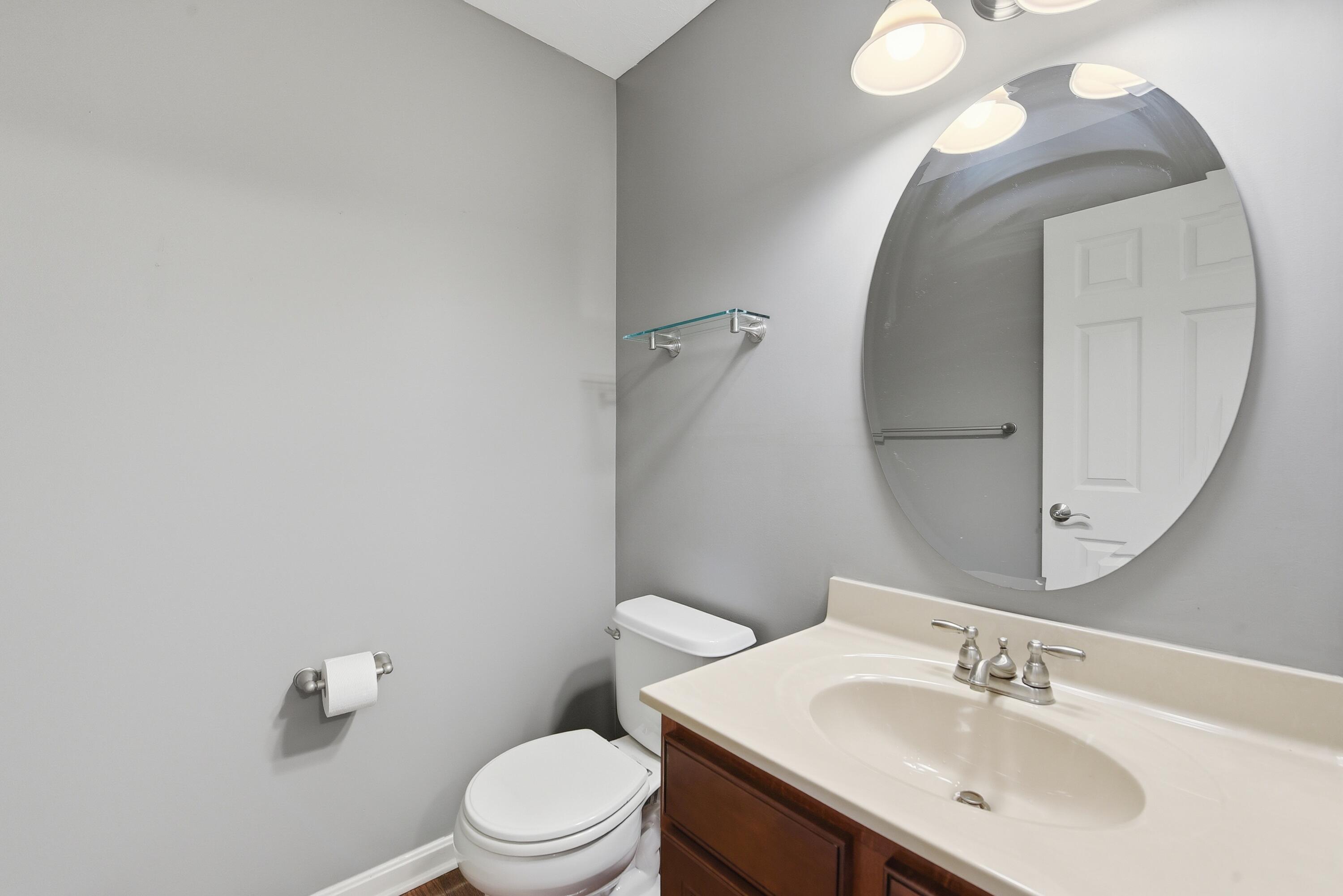 1233 Summerlake Drive Property Photo 10