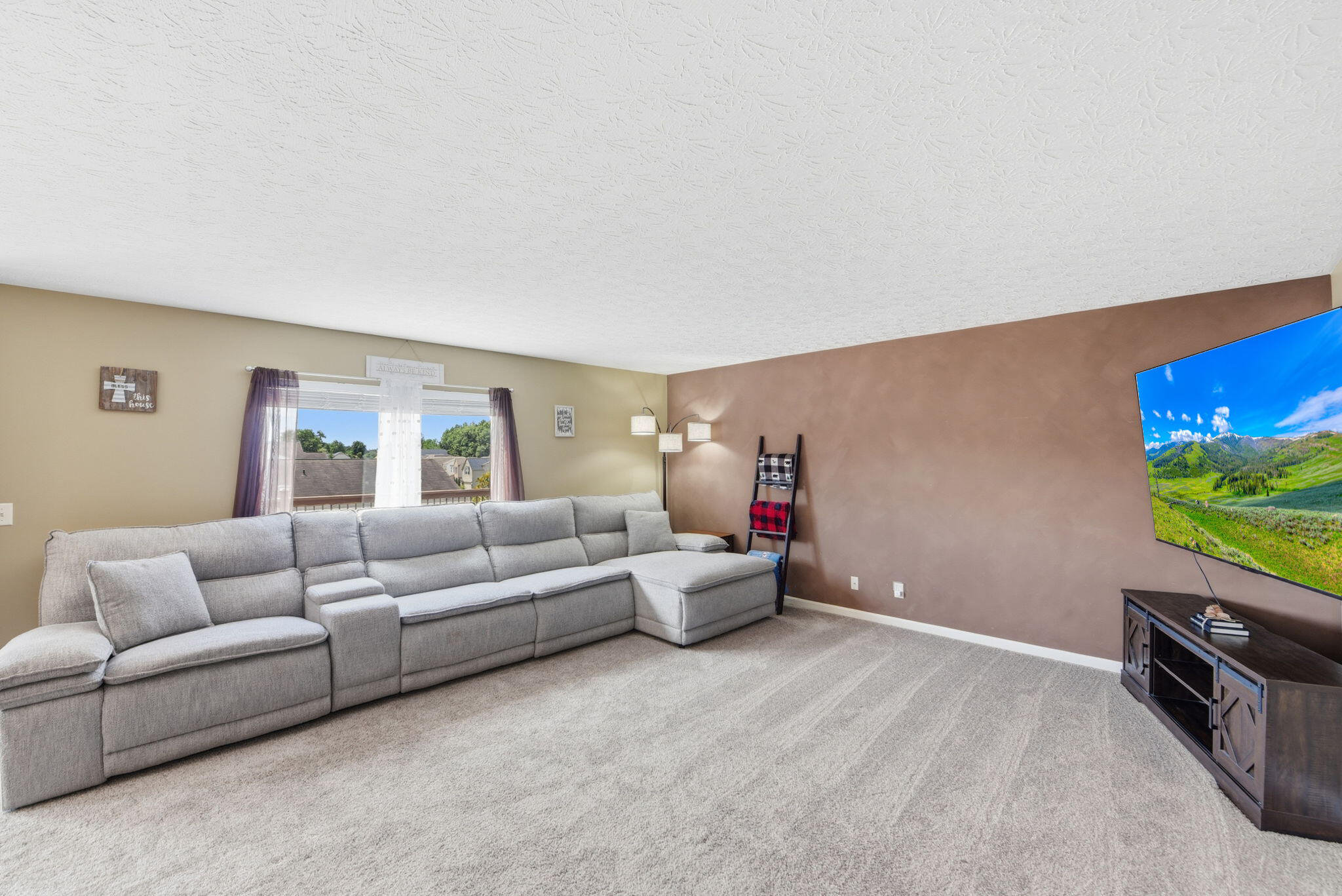 1233 Summerlake Drive Property Photo 11