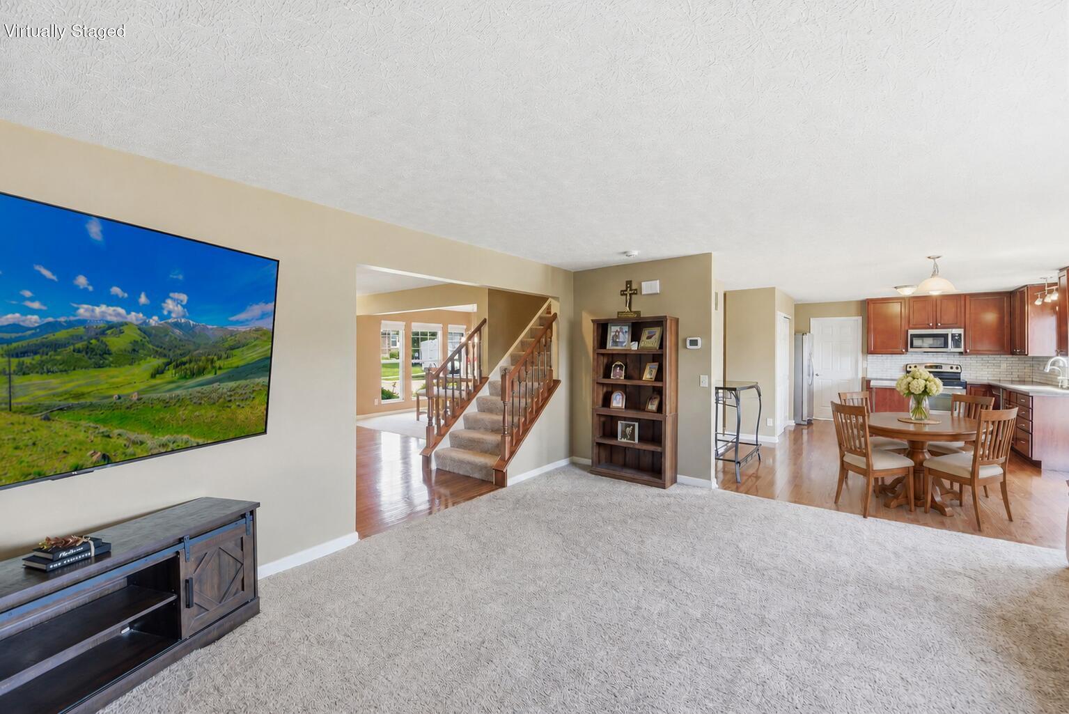1233 Summerlake Drive Property Photo 12