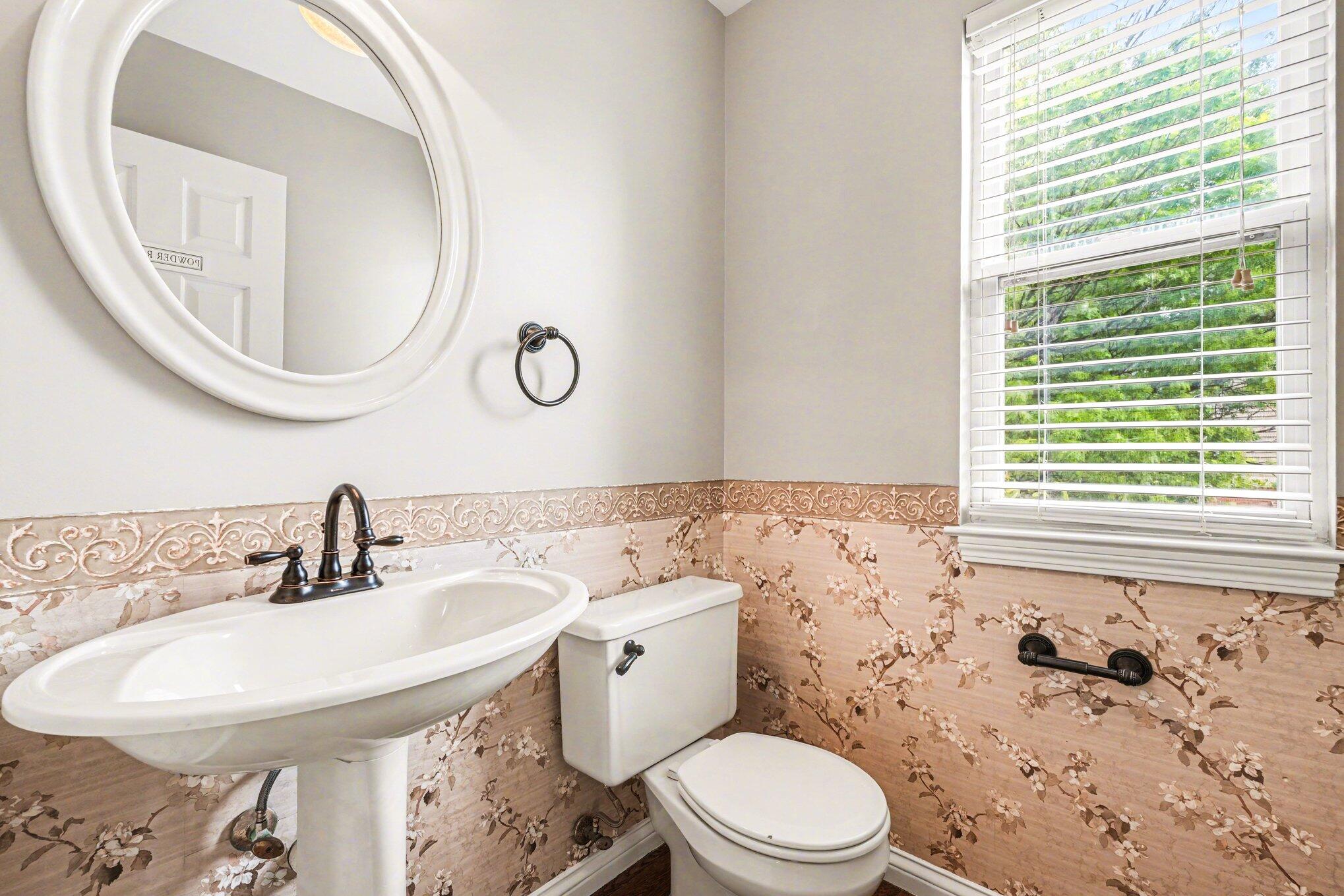 3829 Gregory Lane Property Photo 11