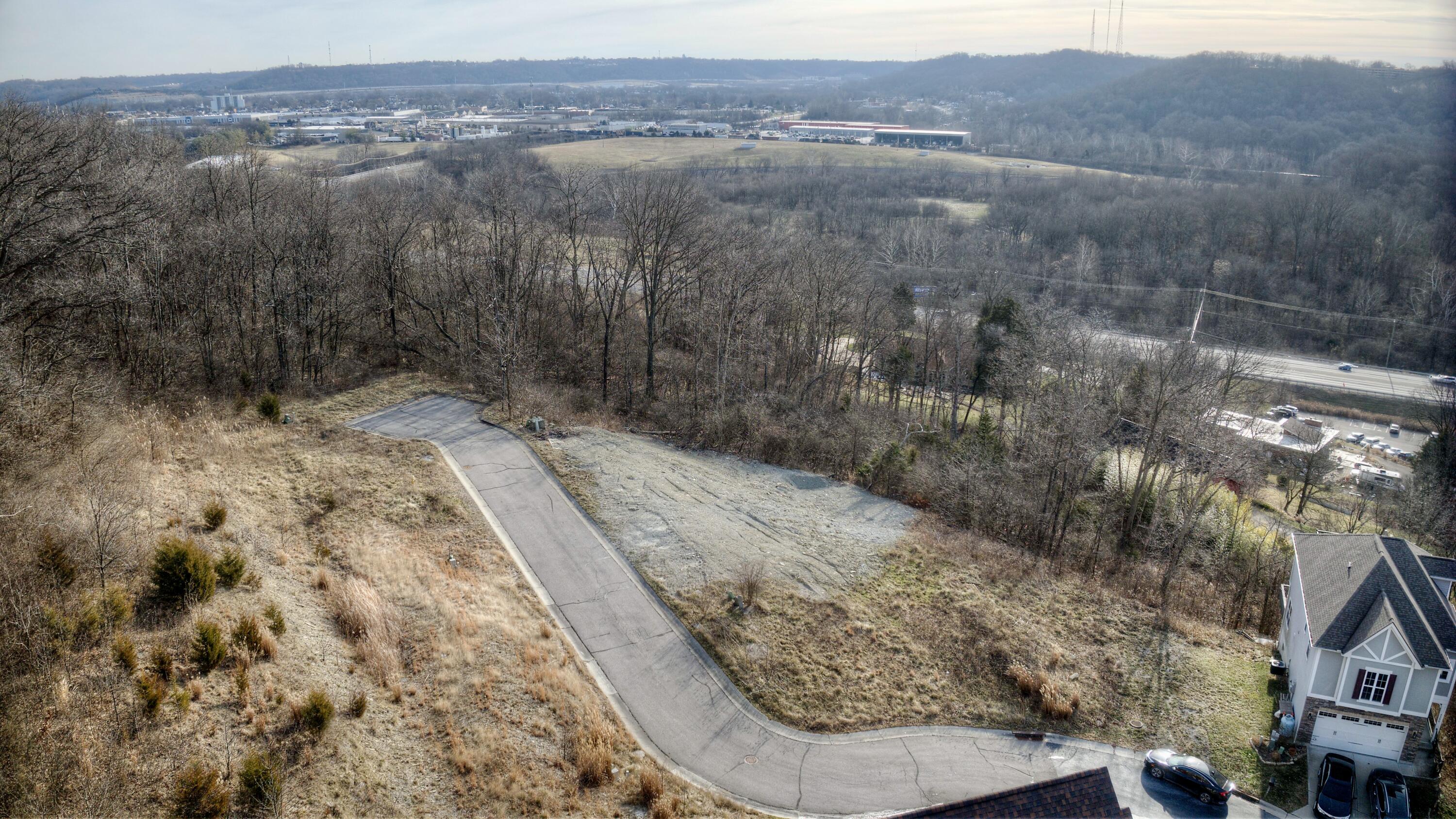 3279-3283 Lookout Valley Property Photo 1