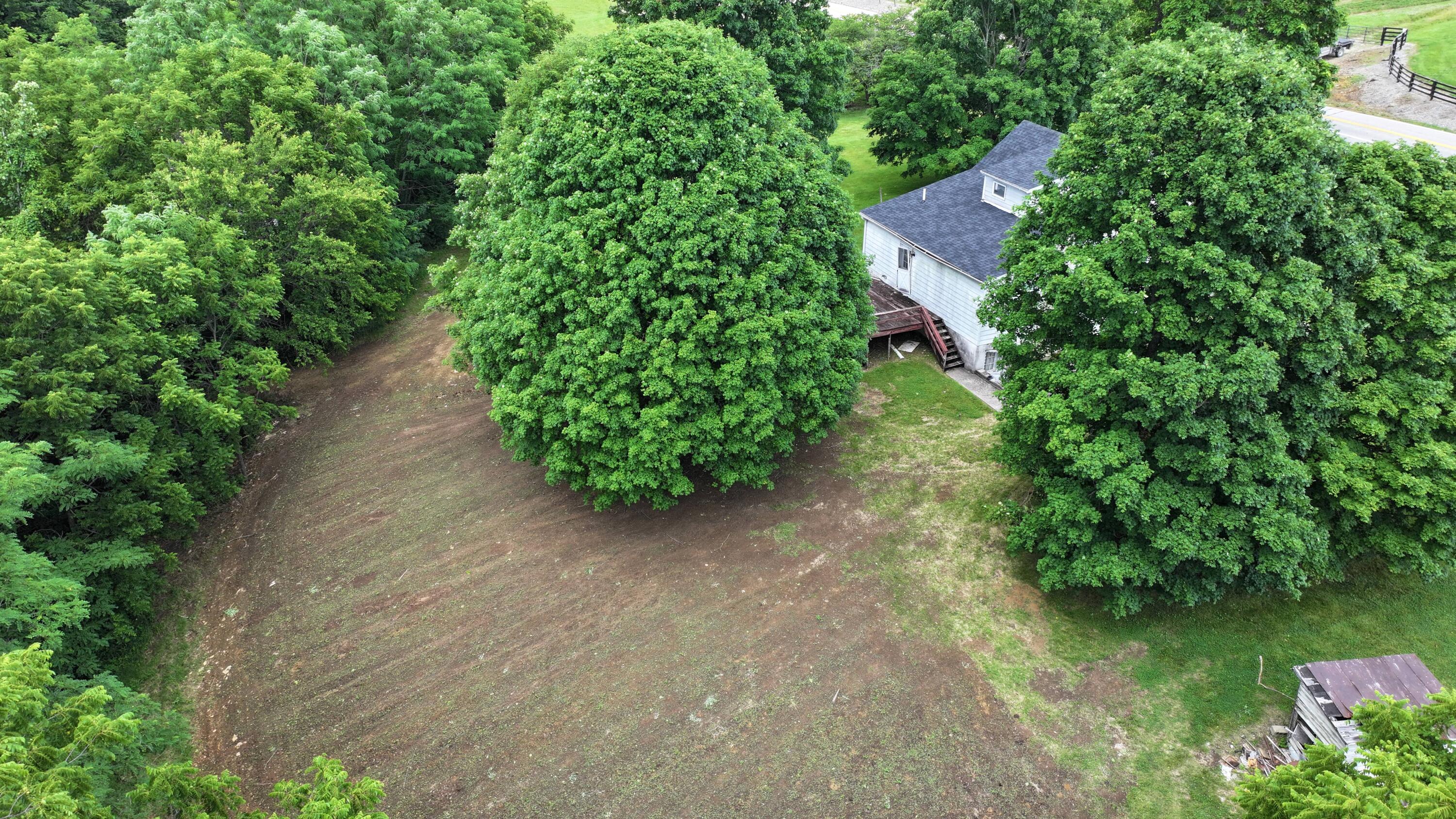 6490 Gratz Road Property Photo 6