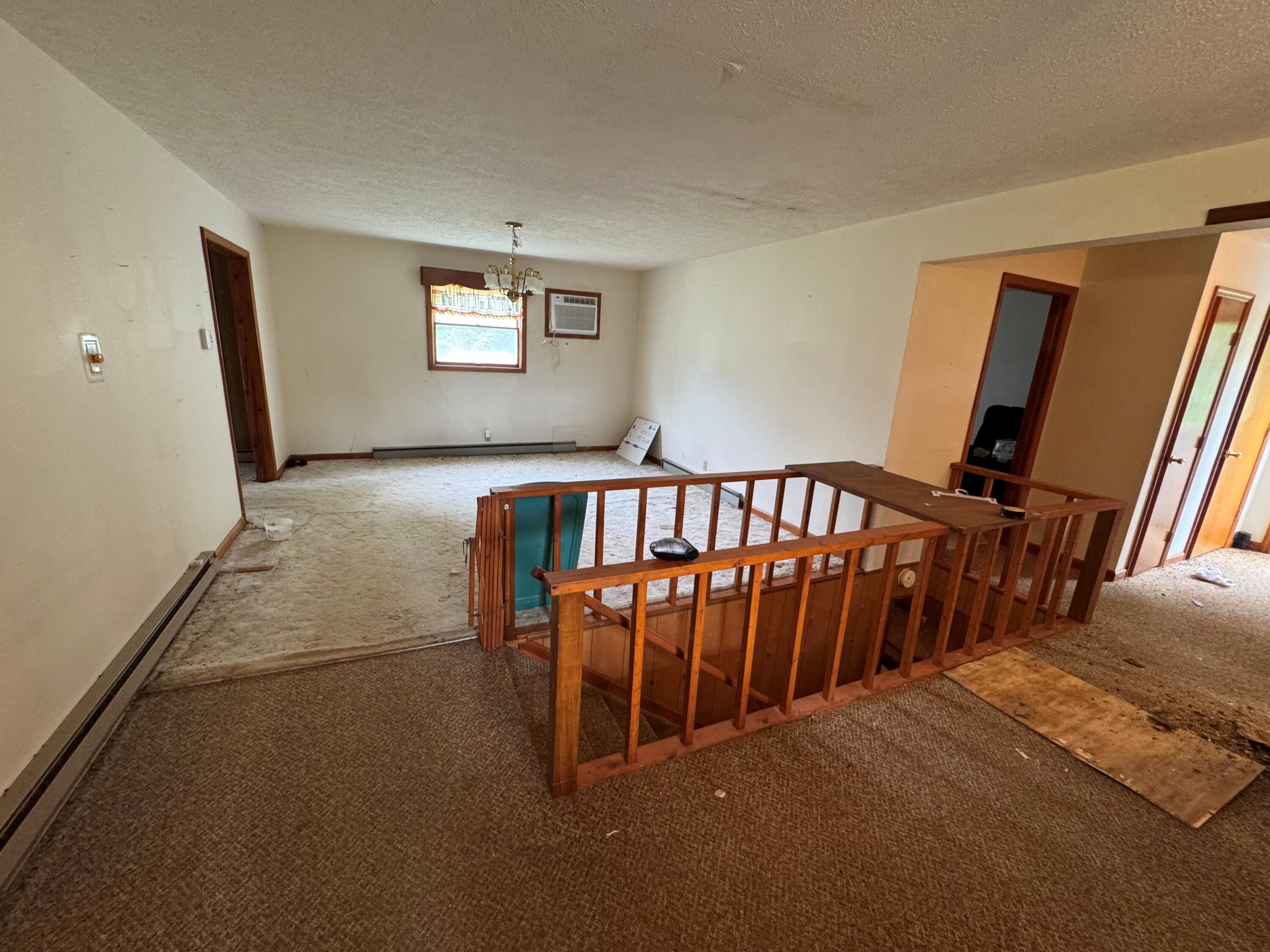 6490 Gratz Road Property Photo 10