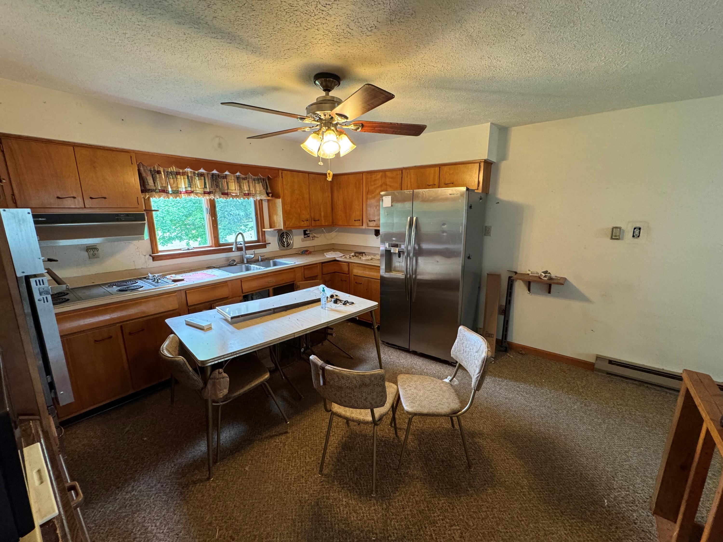 6490 Gratz Road Property Photo 12