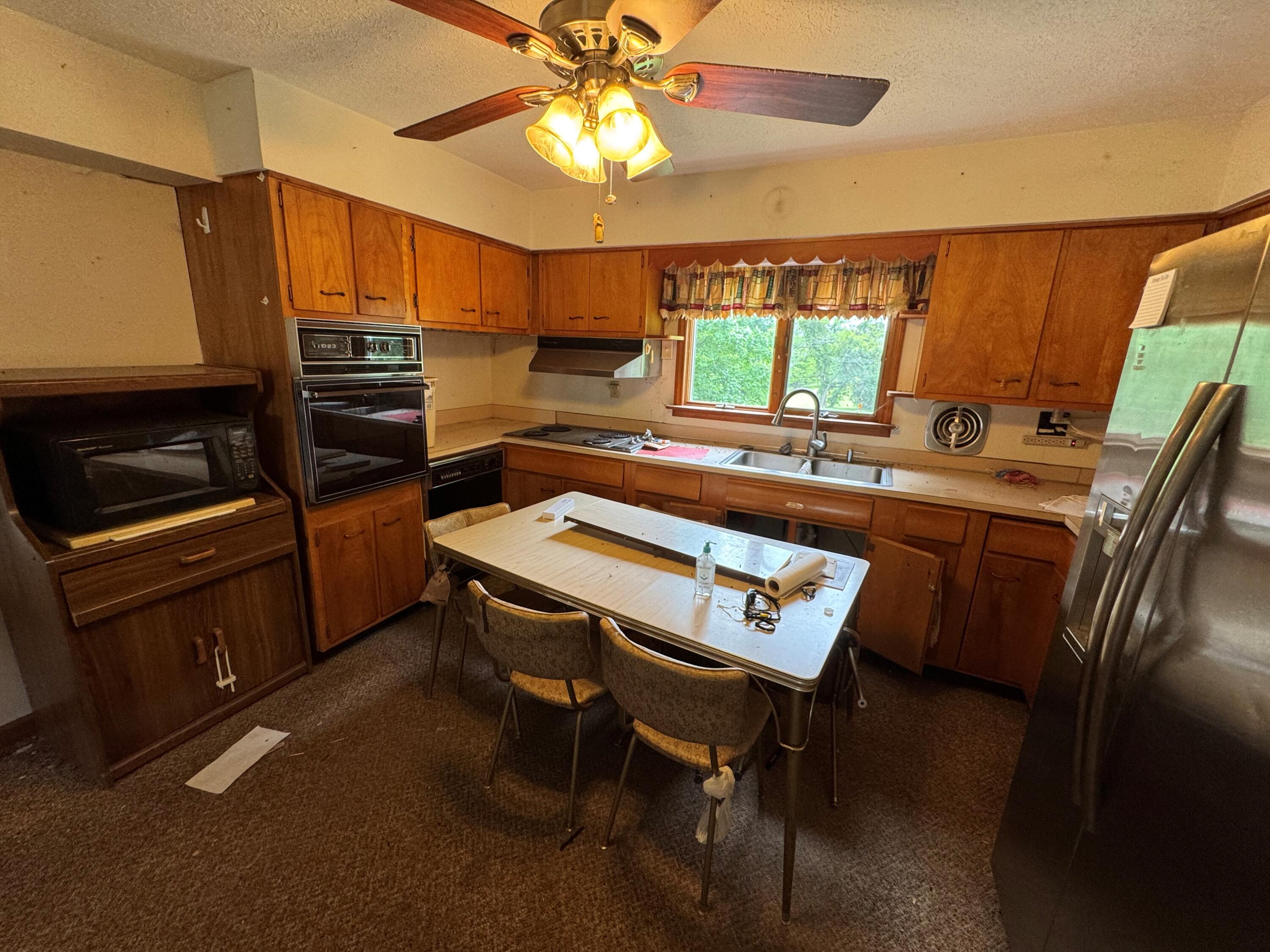 6490 Gratz Road Property Photo 13