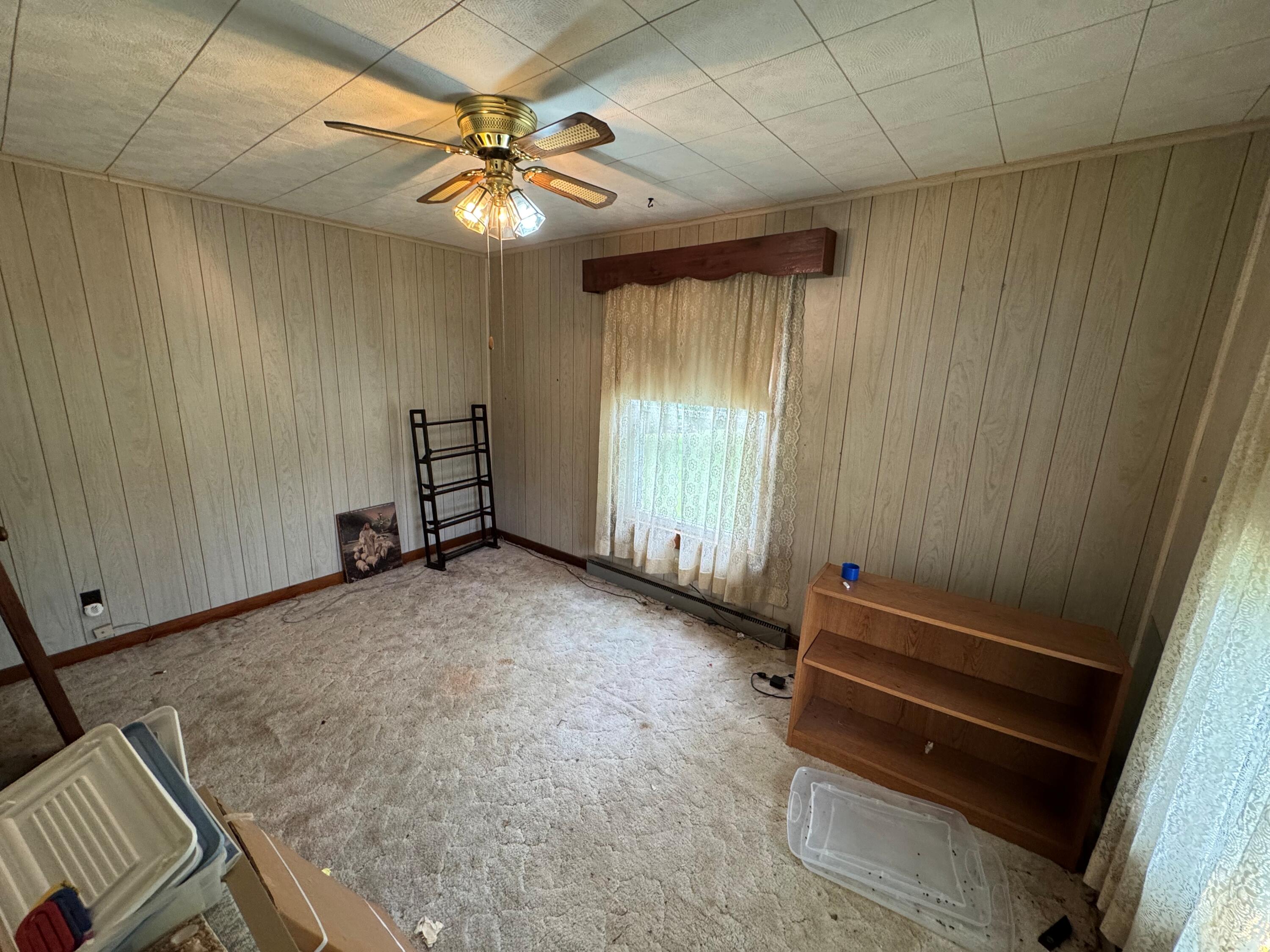 6490 Gratz Road Property Photo 16