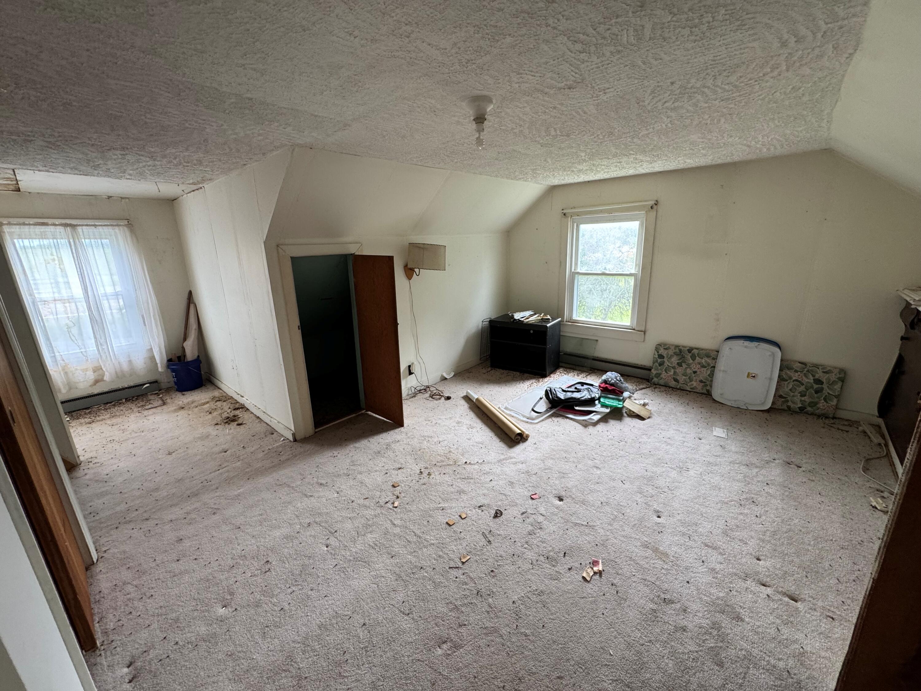 6490 Gratz Road Property Photo 19