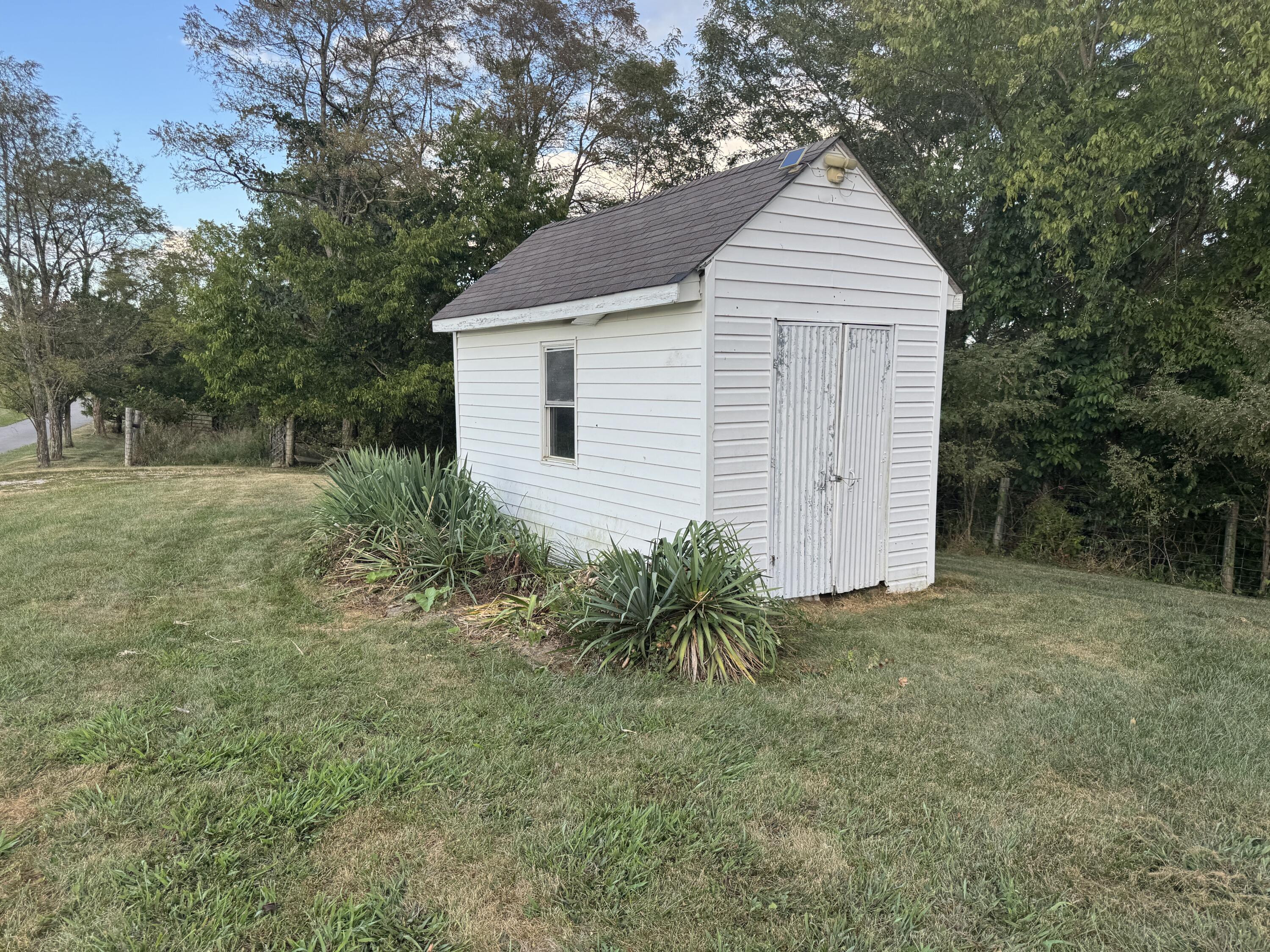 2730 Morgan Cr Road Property Photo 18