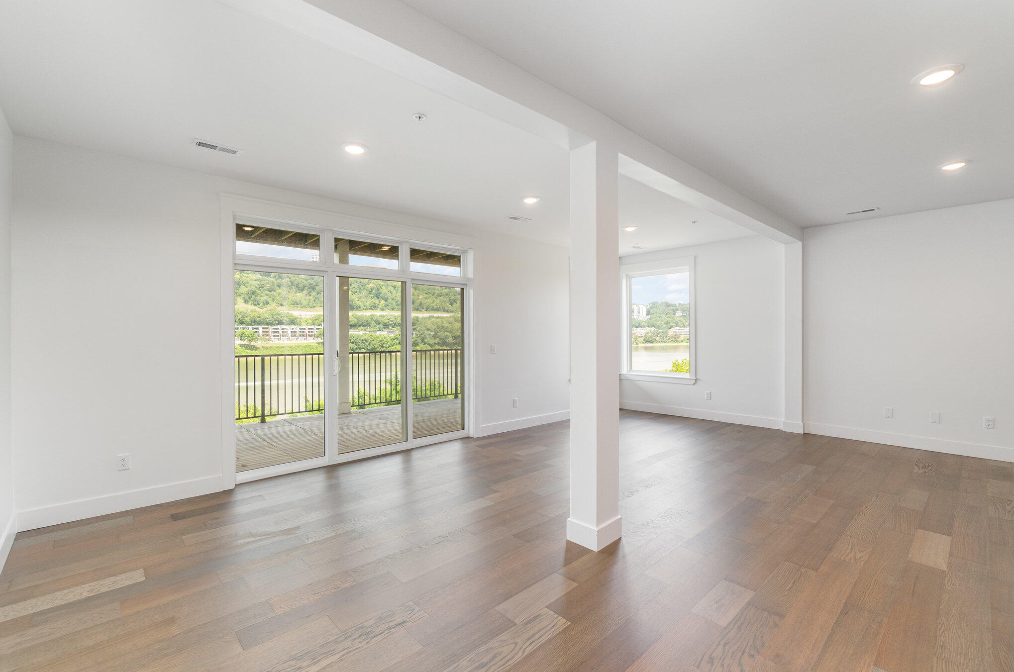617 Manhattan Boulevard, 204 Property Photo 7