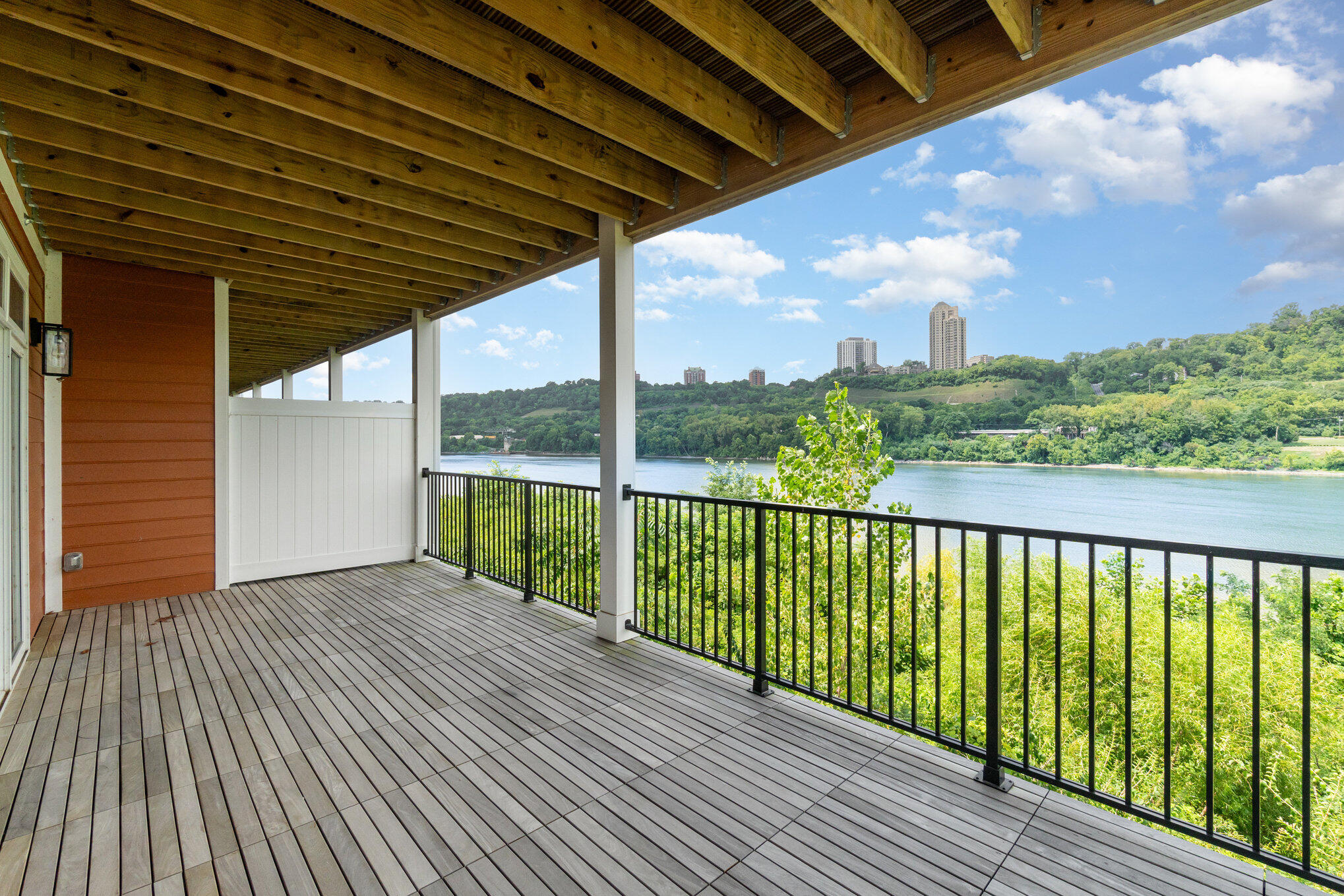 617 Manhattan Boulevard, 204 Property Photo 21