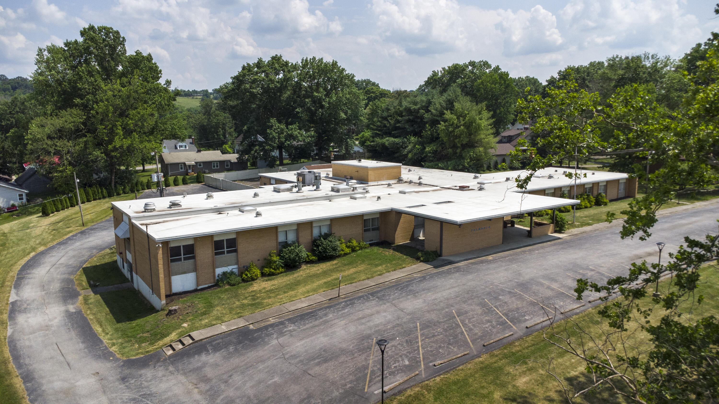 512 Maple Avenue Property Photo 1