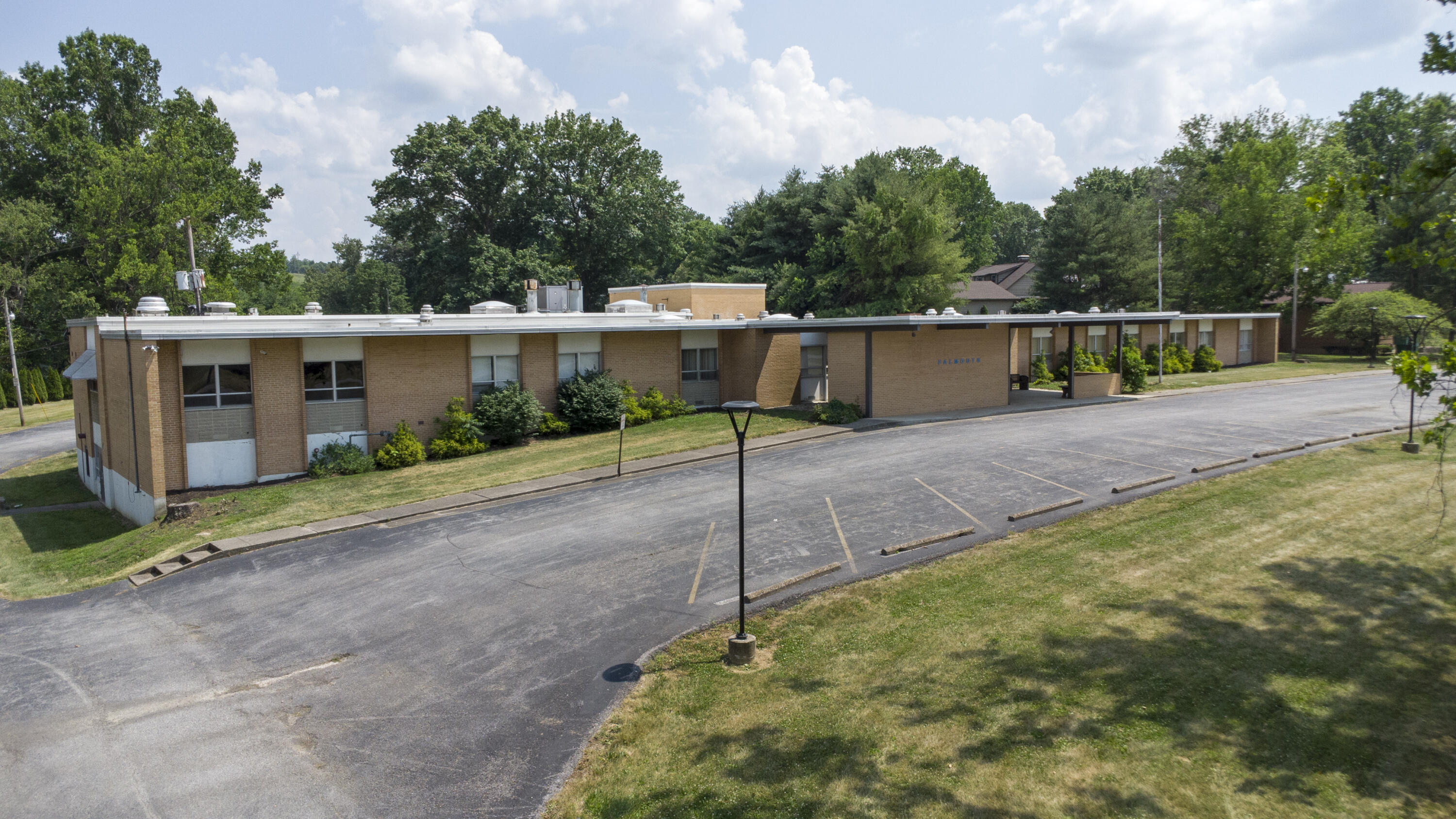 512 Maple Avenue Property Photo 2