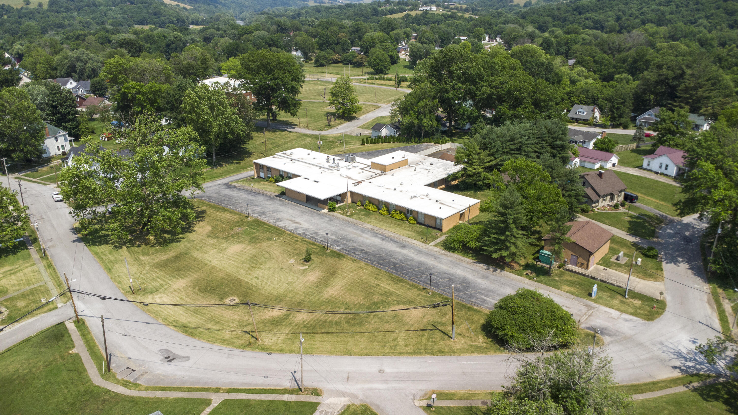 512 Maple Avenue Property Photo 6