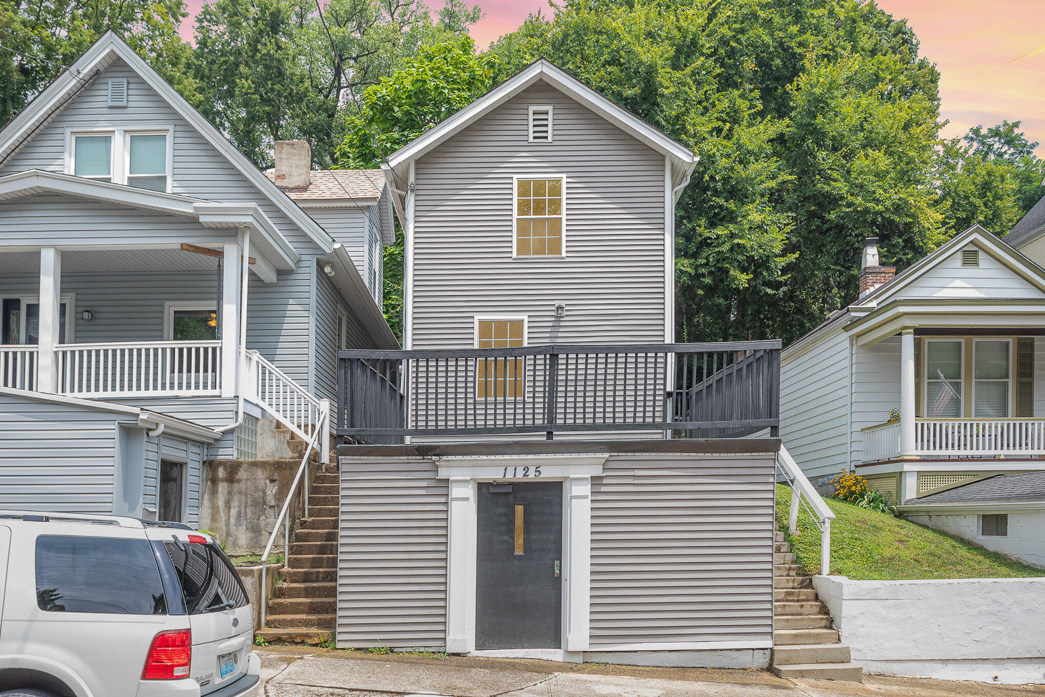 1125 Park Avenue Property Photo 1