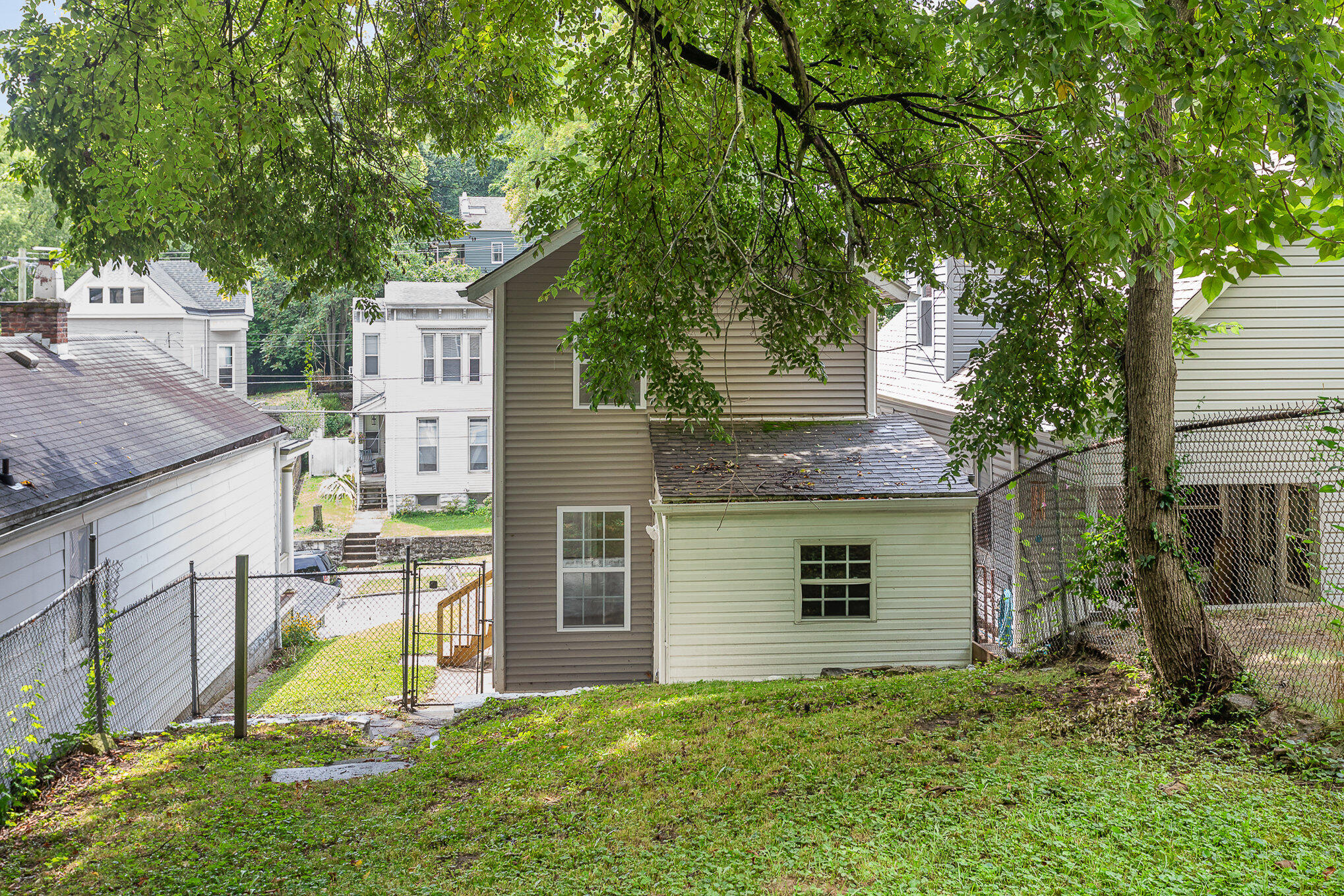 1125 Park Avenue Property Photo 5