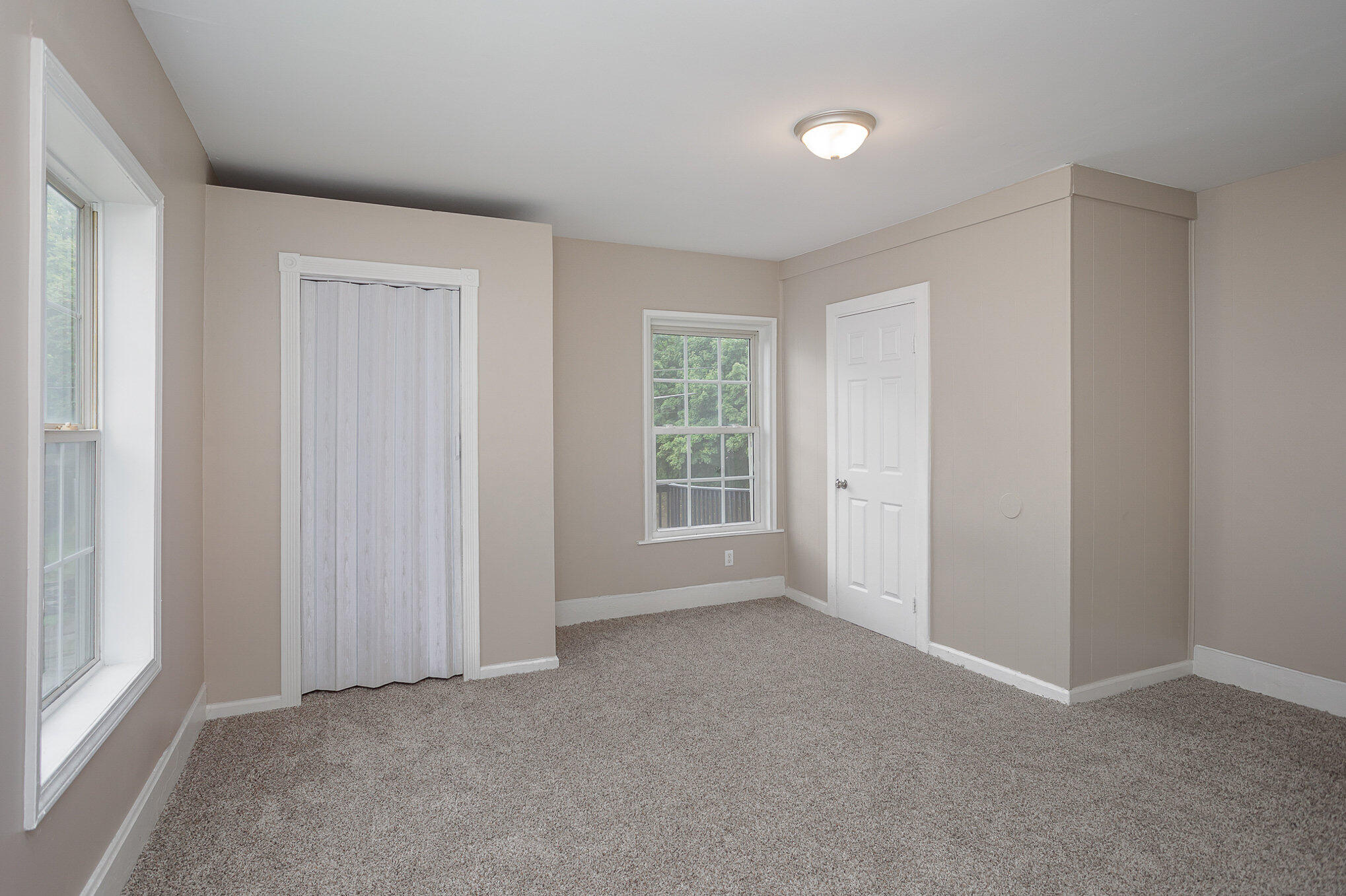 1125 Park Avenue Property Photo 13