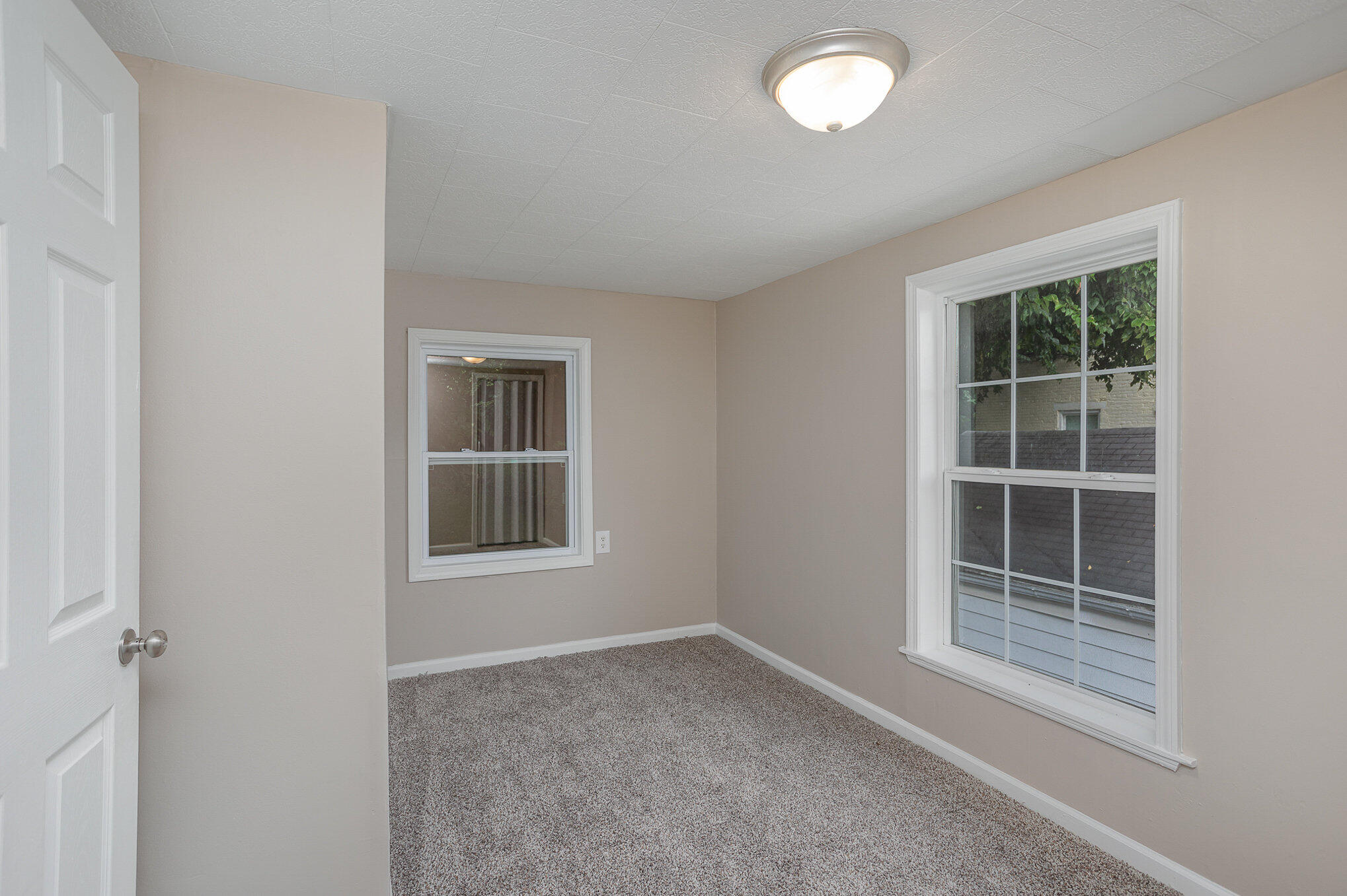1125 Park Avenue Property Photo 15