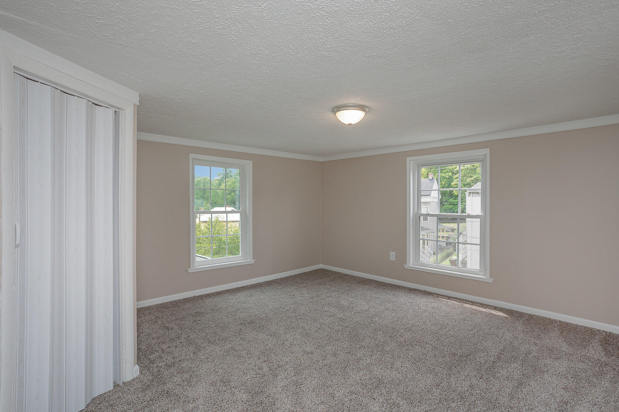 1125 Park Avenue Property Photo 17