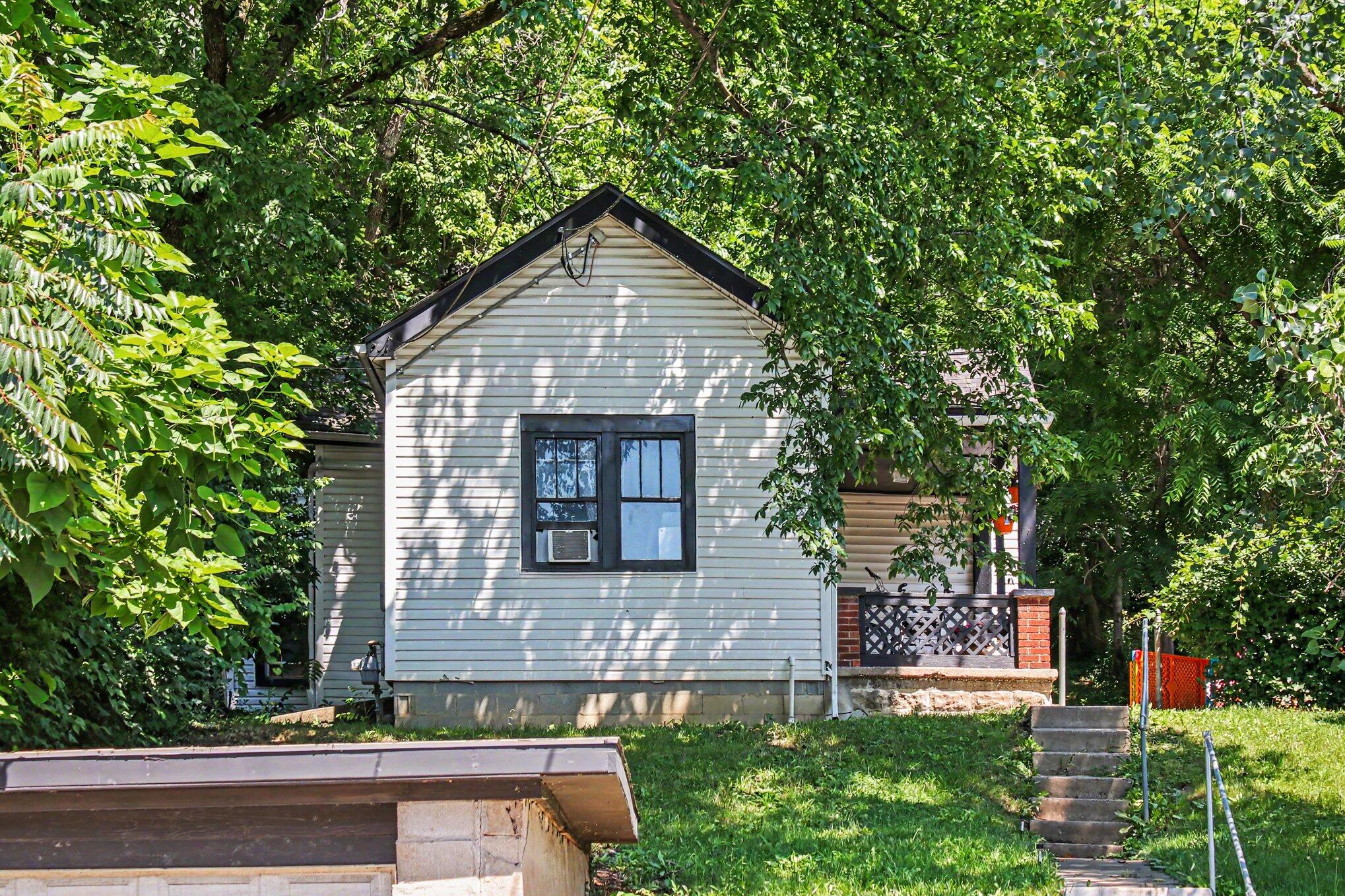 2792 Madison Avenue Property Photo 1
