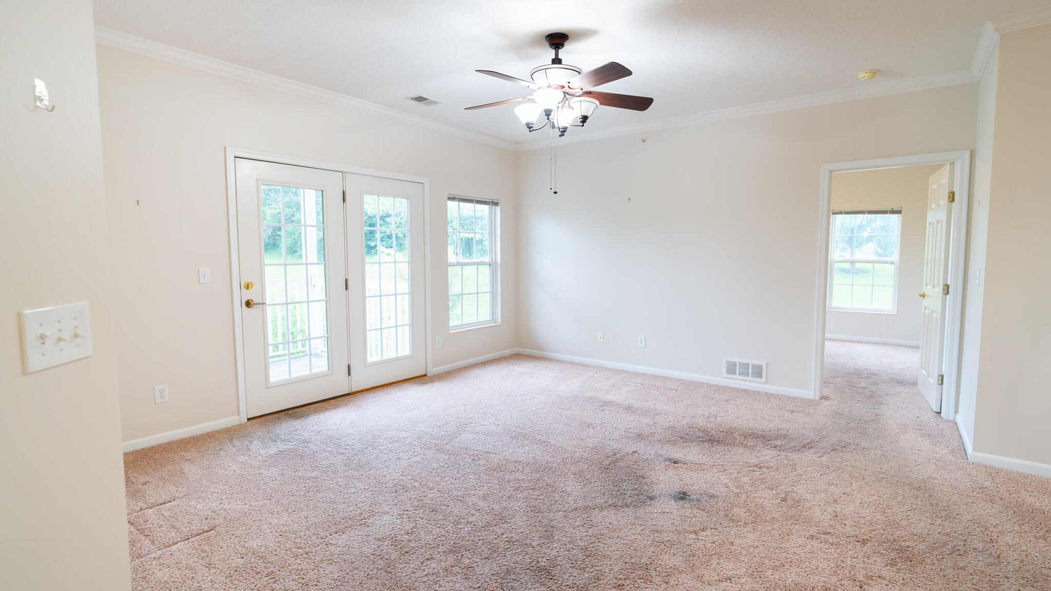 990 Mistflower Lane Property Photo 6