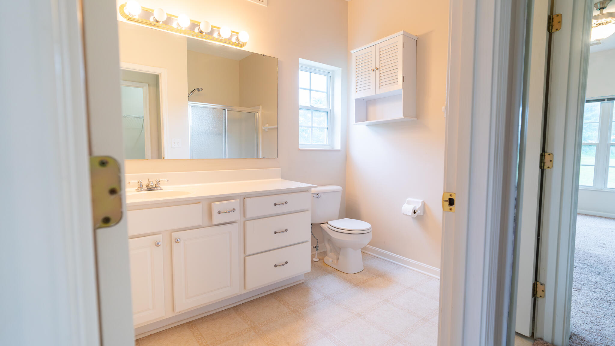 990 Mistflower Lane Property Photo 15