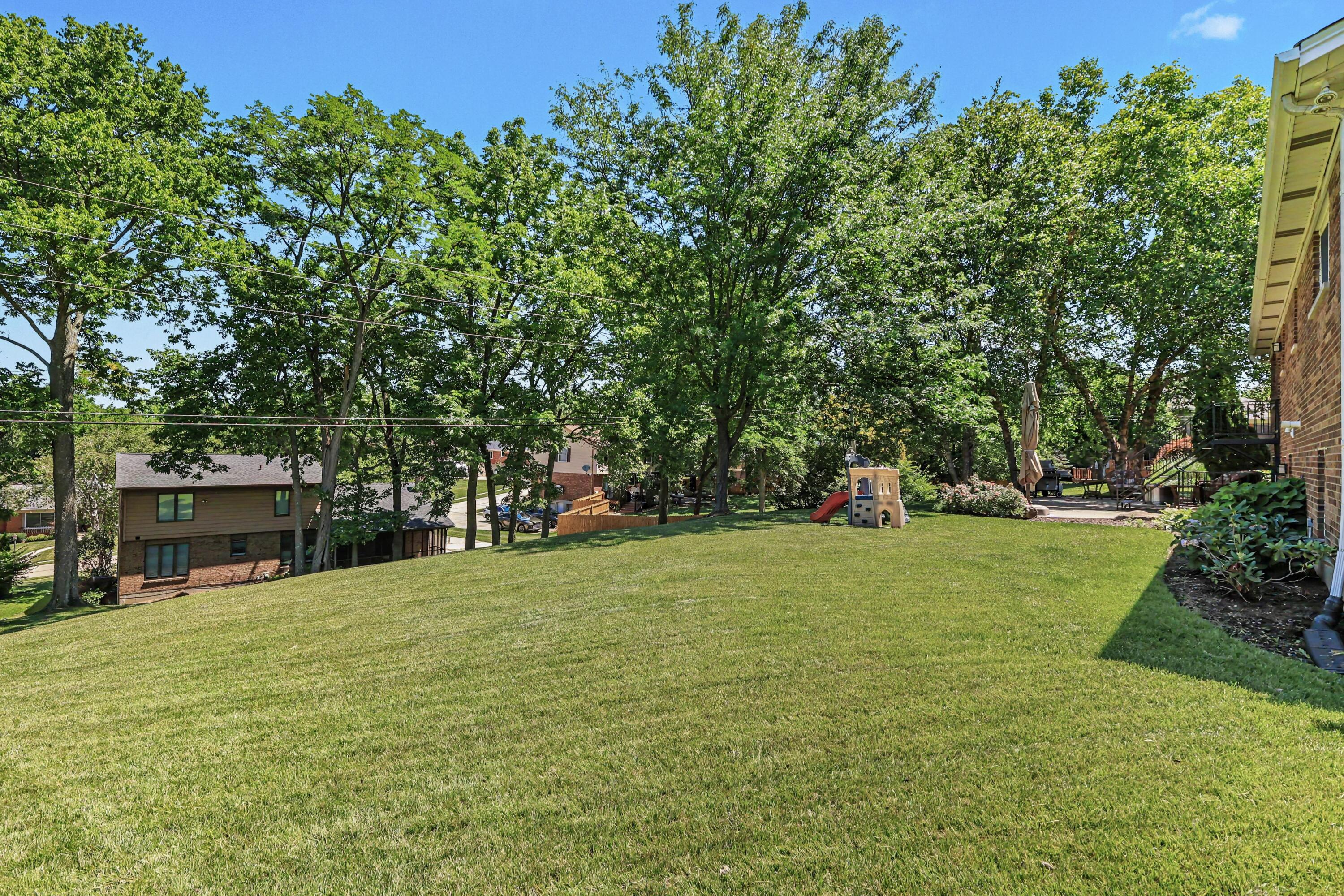 1868 Mount Vernon Drive Property Photo 25