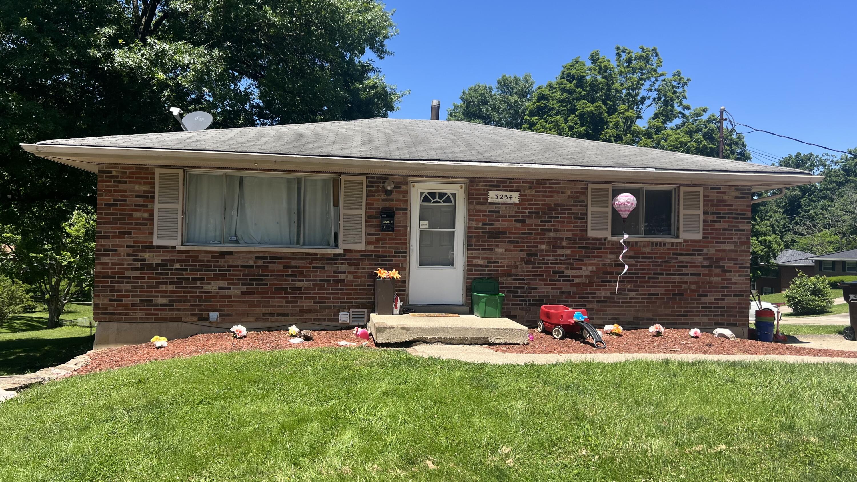 3234 Fieldcrest Drive