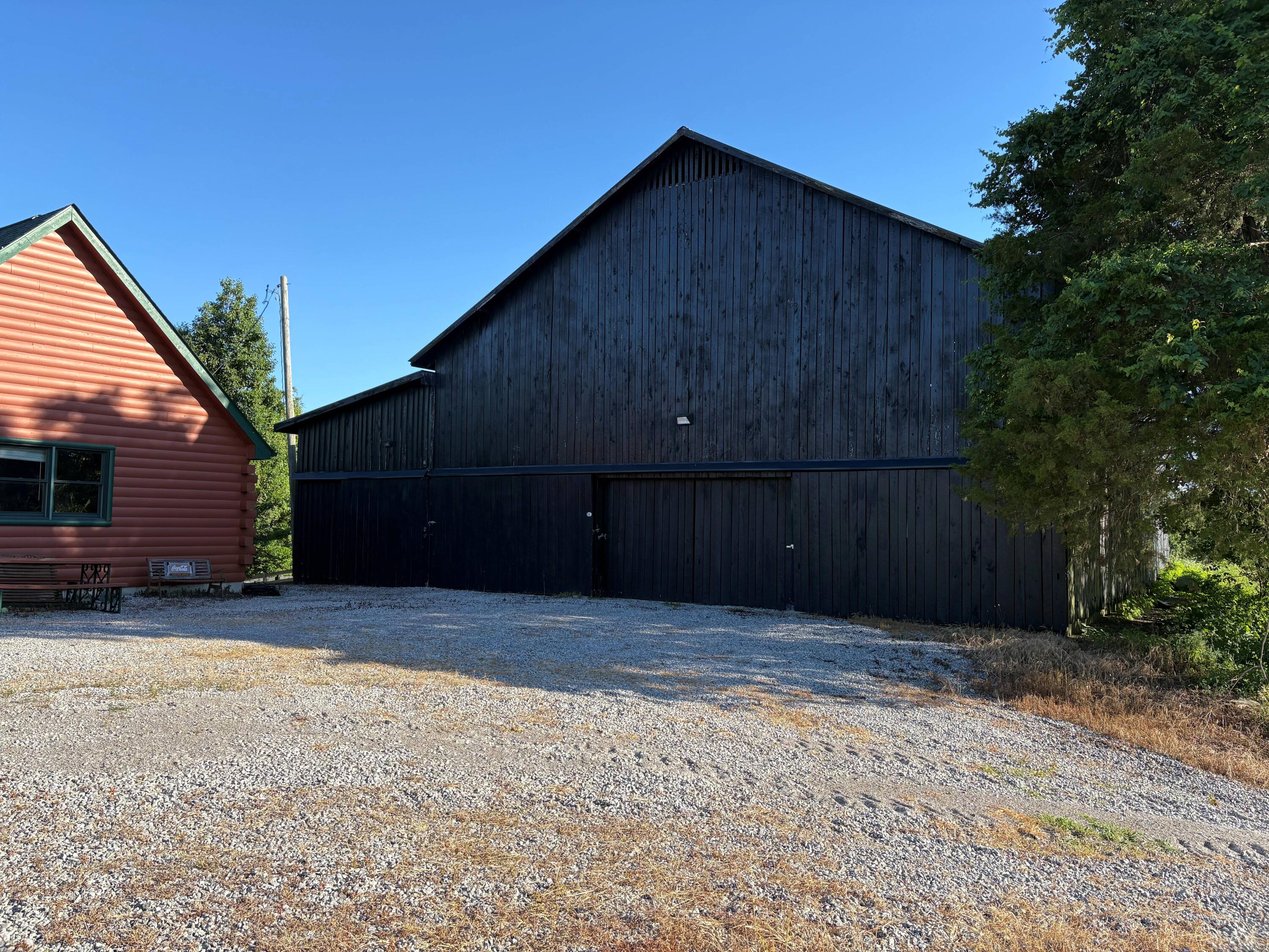 8025 Georgetown Road Property Photo 11