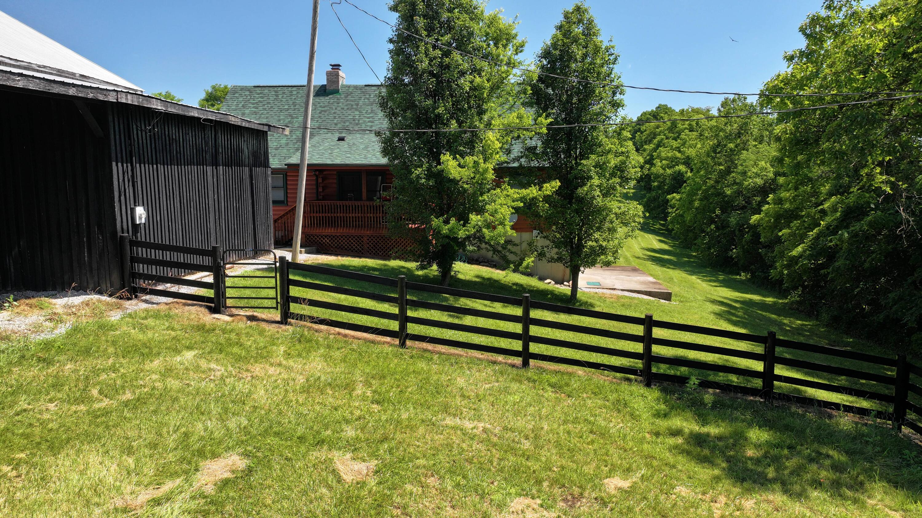 8025 Georgetown Road Property Photo 13