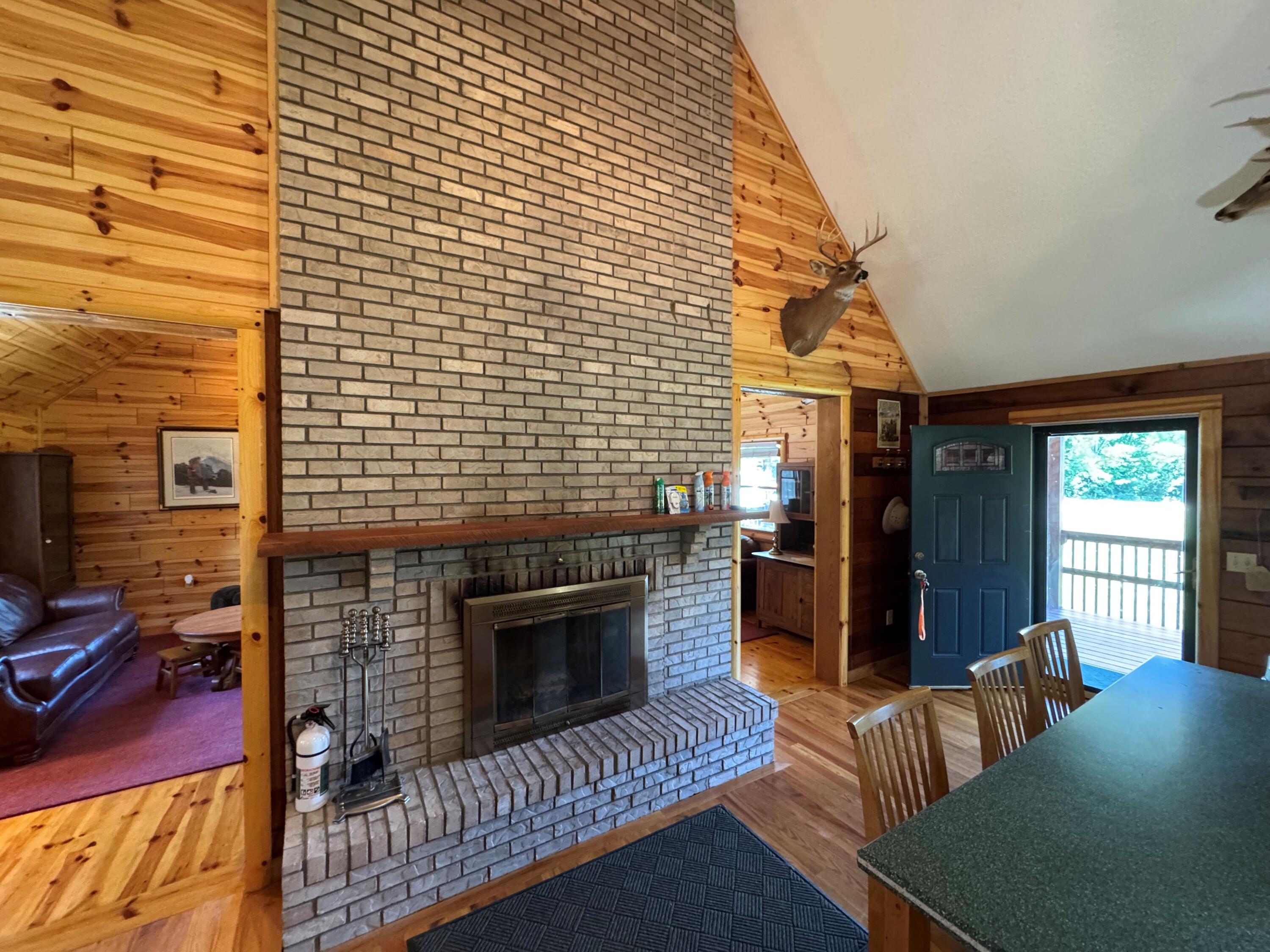 8025 Georgetown Road Property Photo 24