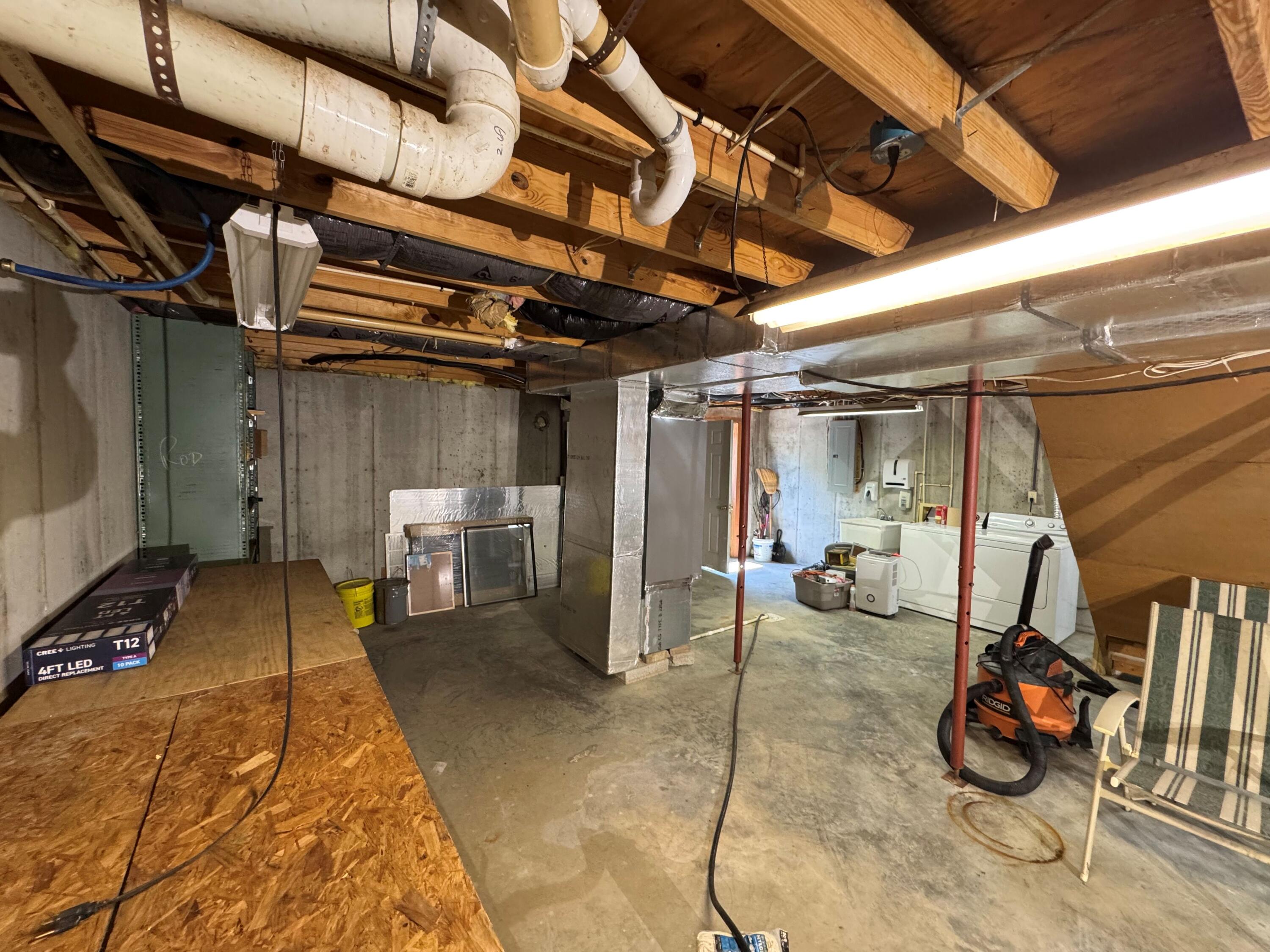 8025 Georgetown Road Property Photo 34
