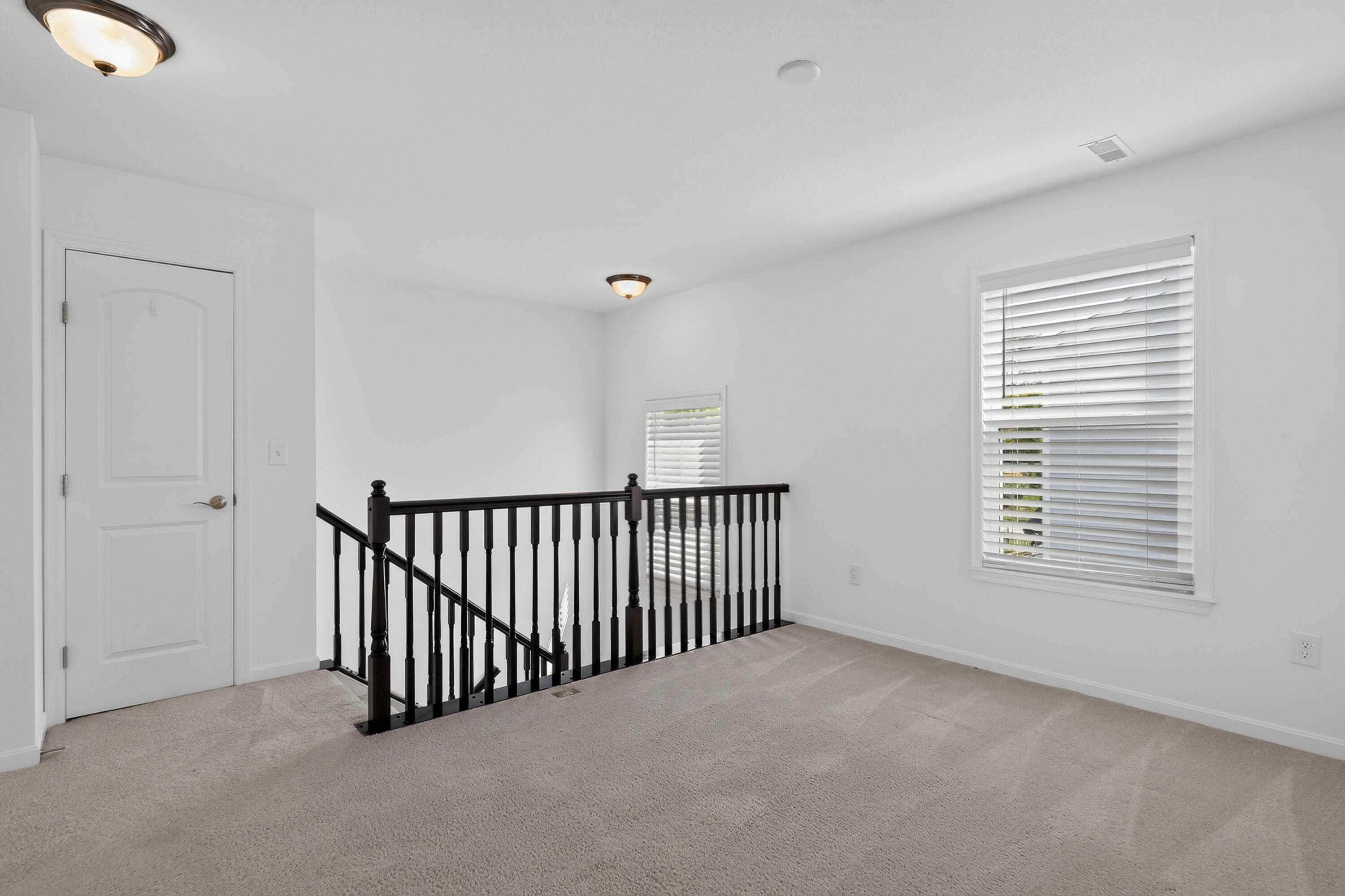 1375 Meadowcrest Circle Property Photo 13