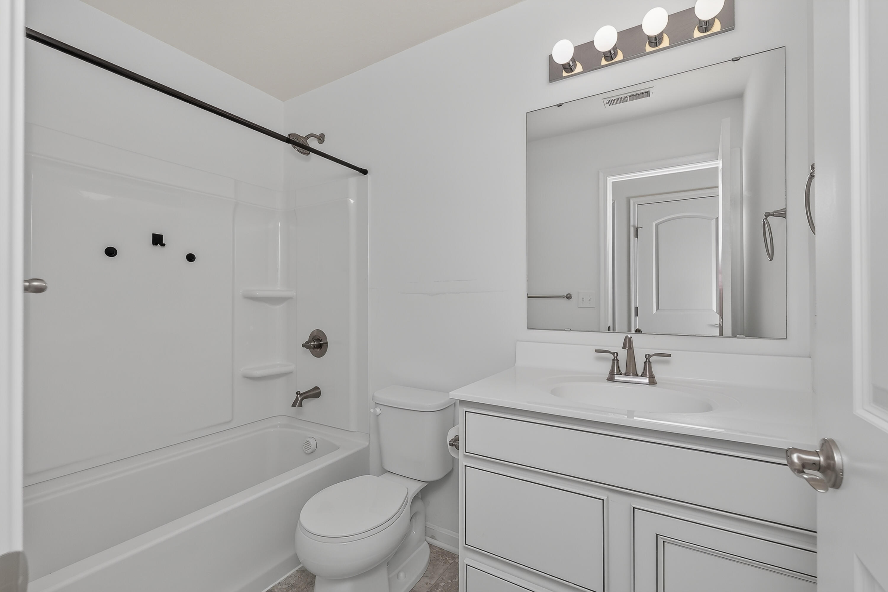 1375 Meadowcrest Circle Property Photo 17