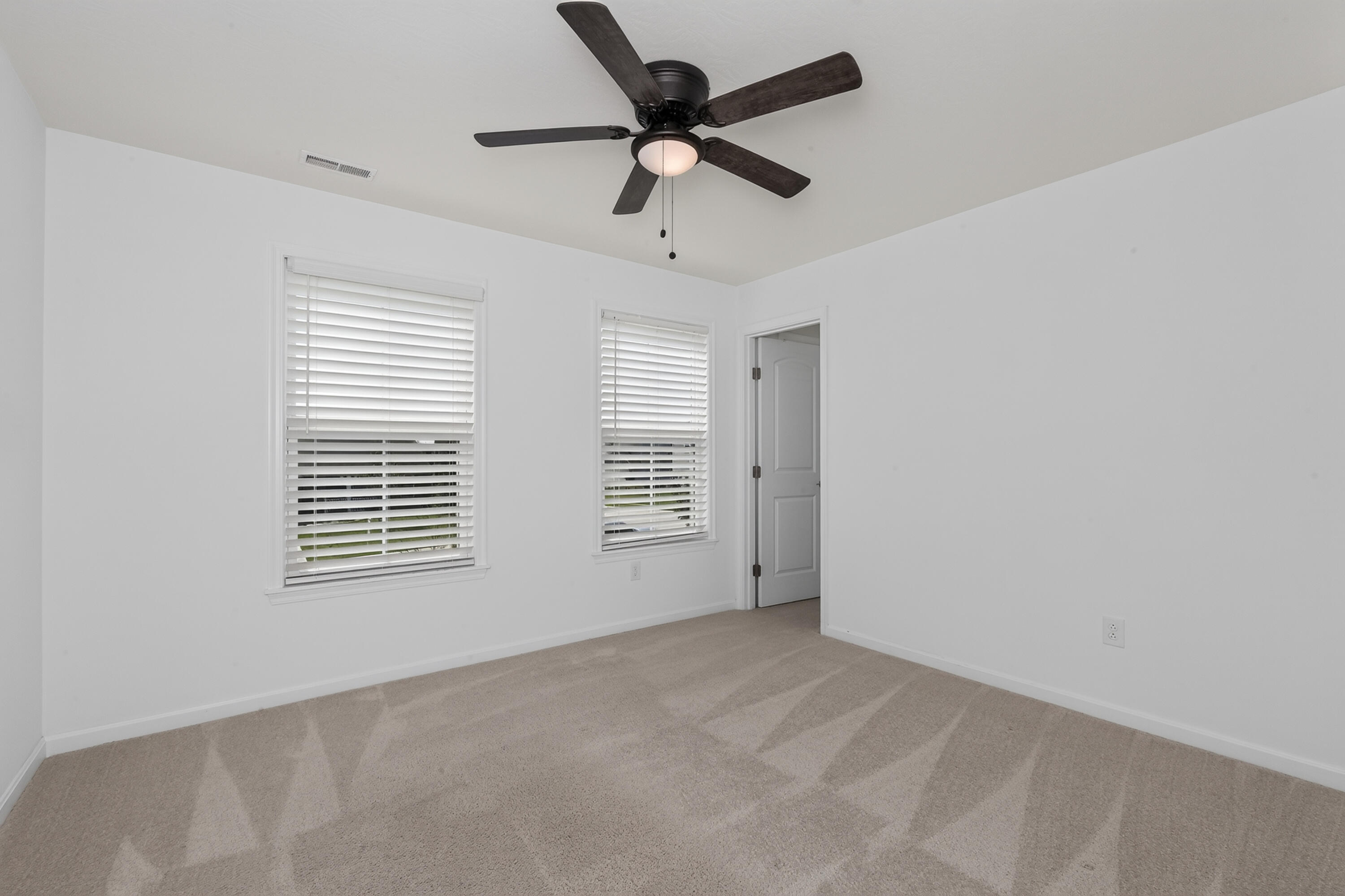 1375 Meadowcrest Circle Property Photo 19