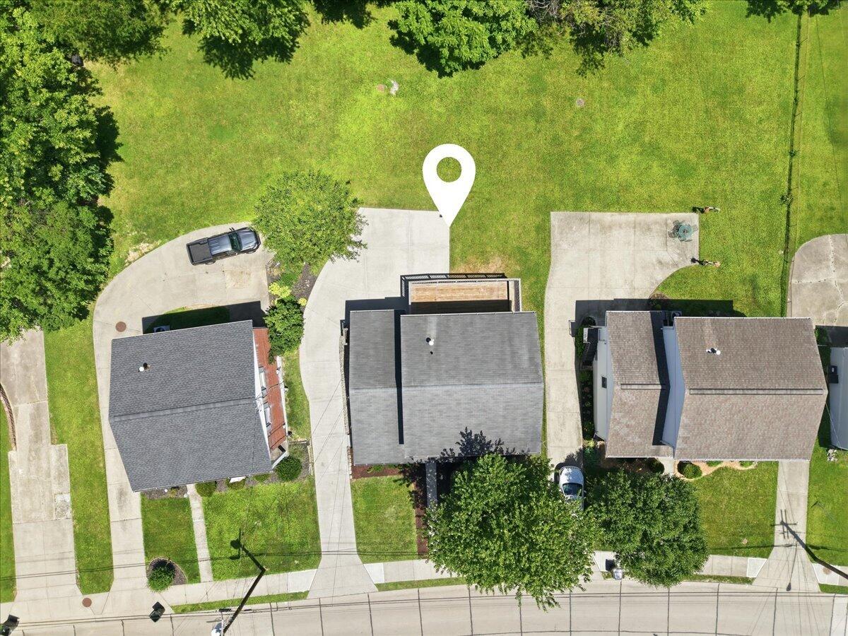 404 Caldwell Drive Property Photo 1