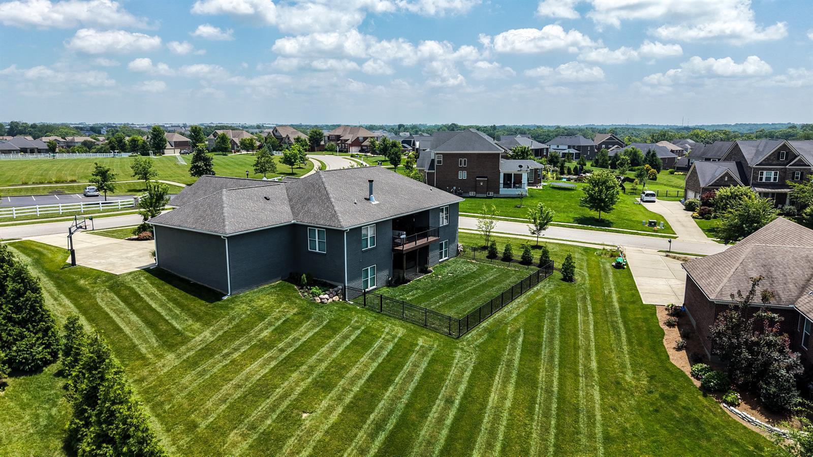 914 Man O War Boulevard Property Photo 7