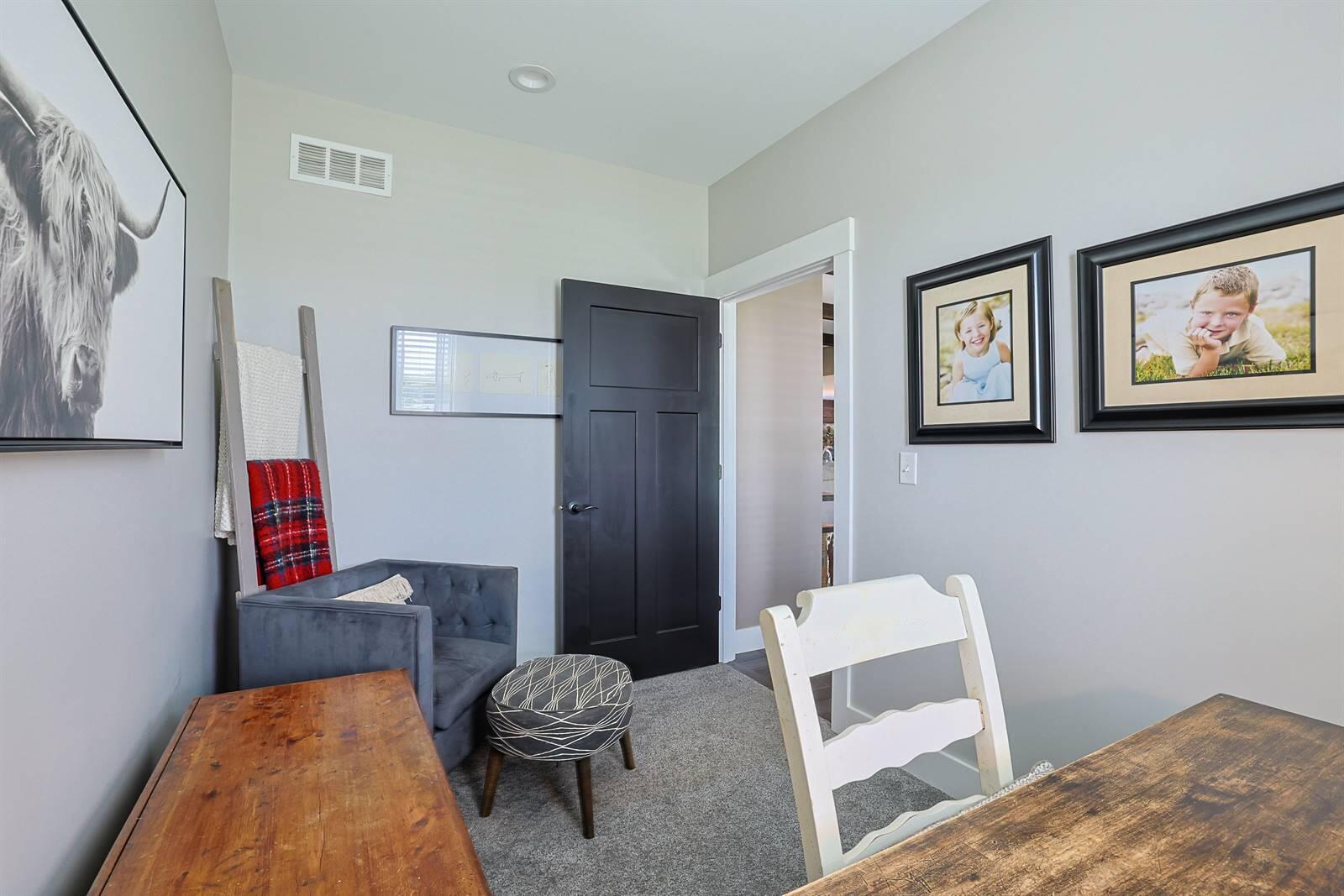 914 Man O War Boulevard Property Photo 27