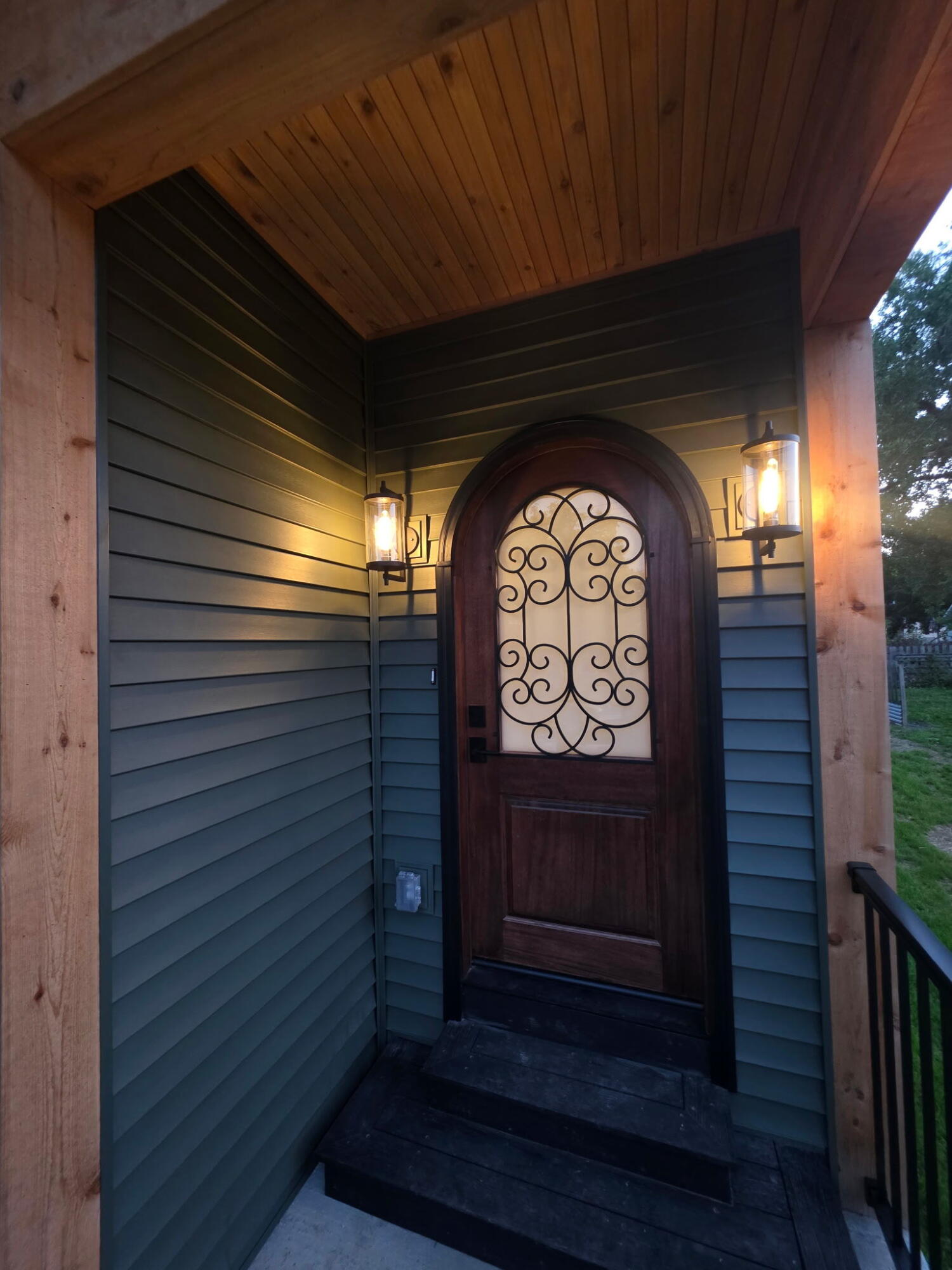 1217 Russell Street Property Photo 4