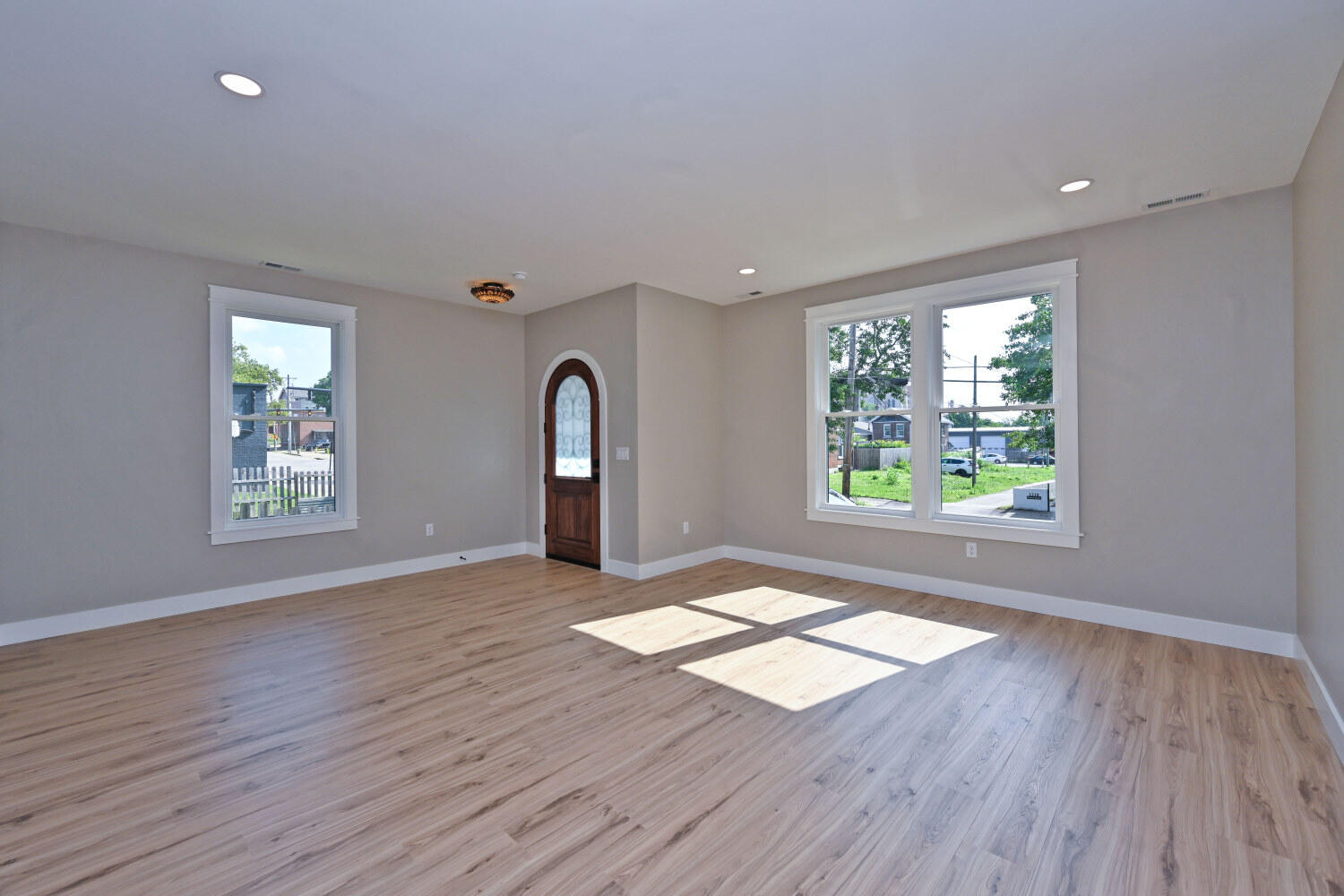 1217 Russell Street Property Photo 8