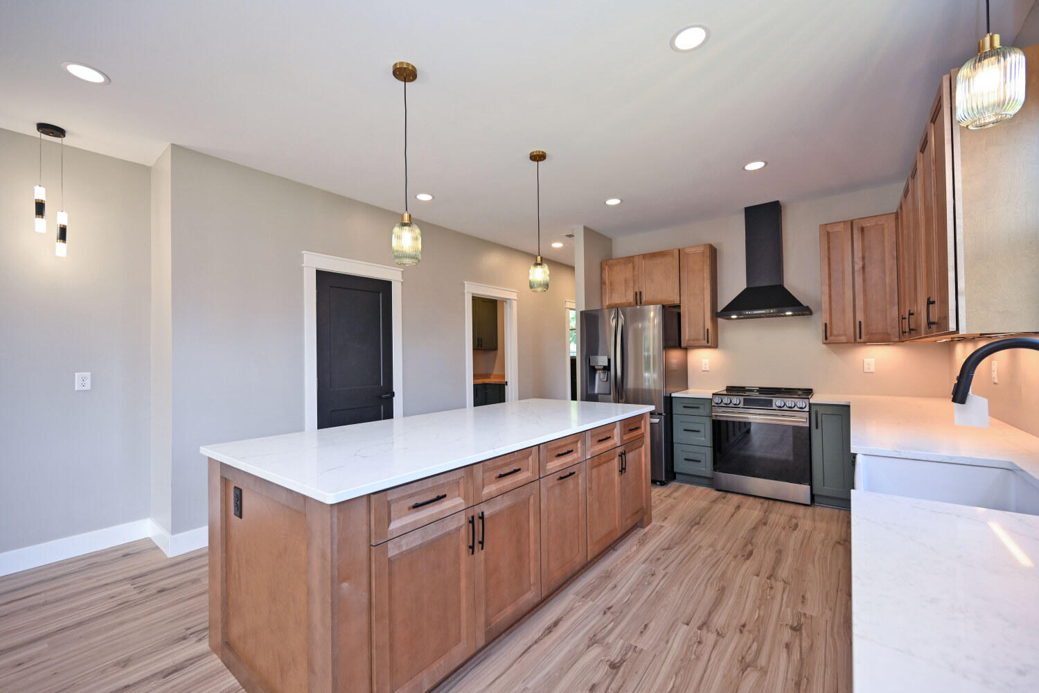 1217 Russell Street Property Photo 18